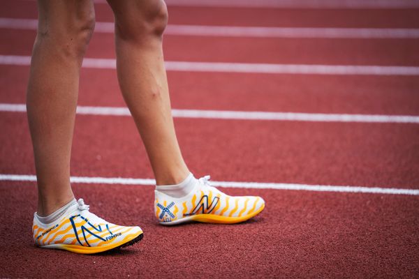 Schuhe von Femke Bol (NED) im 400m Halbfinale am 16.08.2022 bei den Leichtathletik-Europameisterschaften in Muenchen