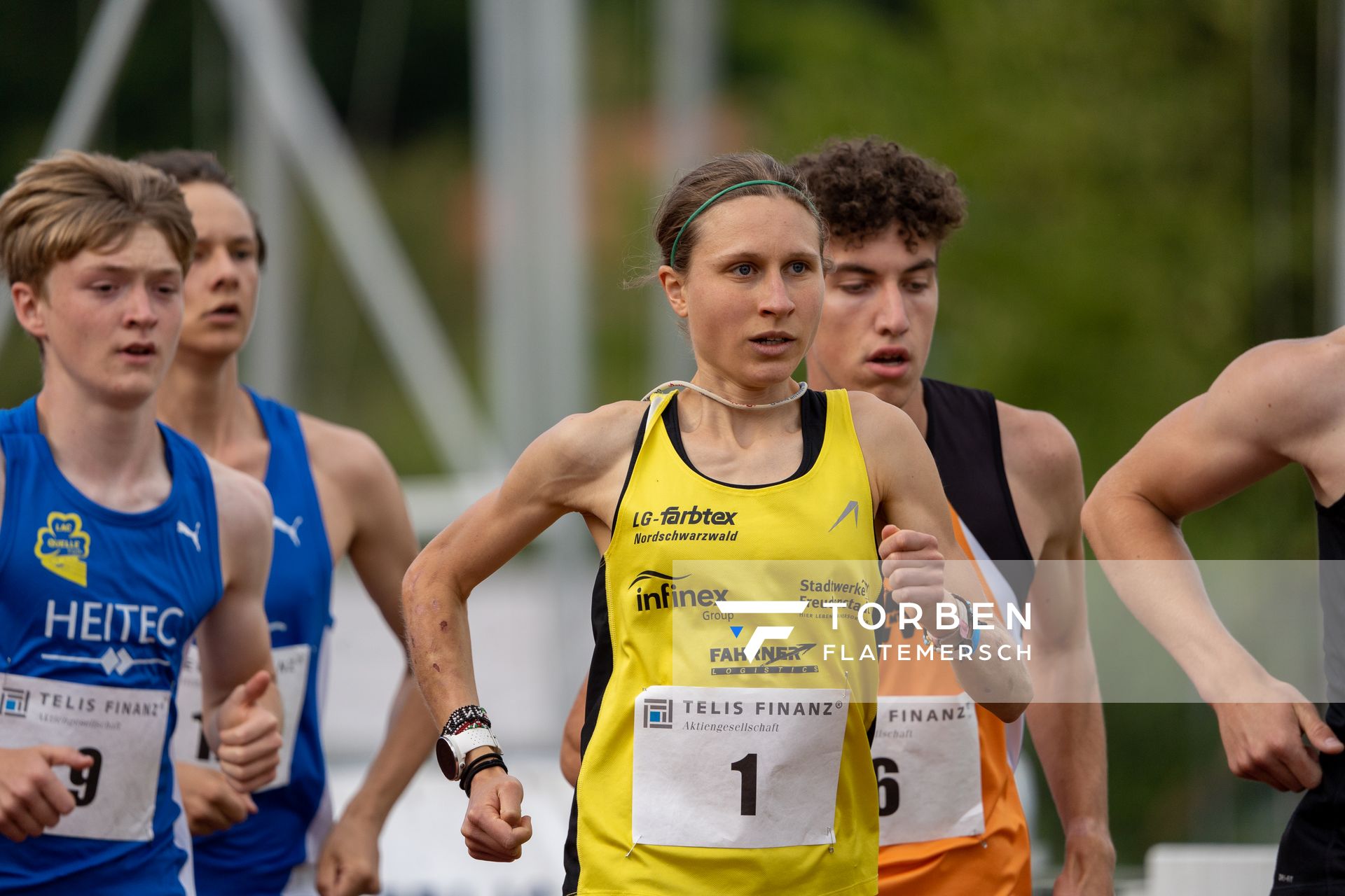 Elena Burkard (LG farbtex Nordschwarzwald) am 25.07.2020 waehrend der Laufnacht der Sparkassen Gala in Regensburg