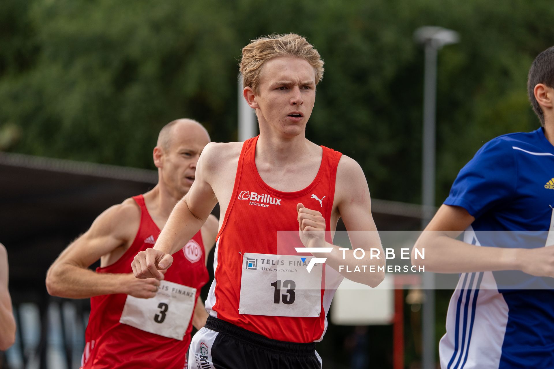 Finn Ponick (LG Brillux Muenster) am 25.07.2020 waehrend der Laufnacht der Sparkassen Gala in Regensburg
