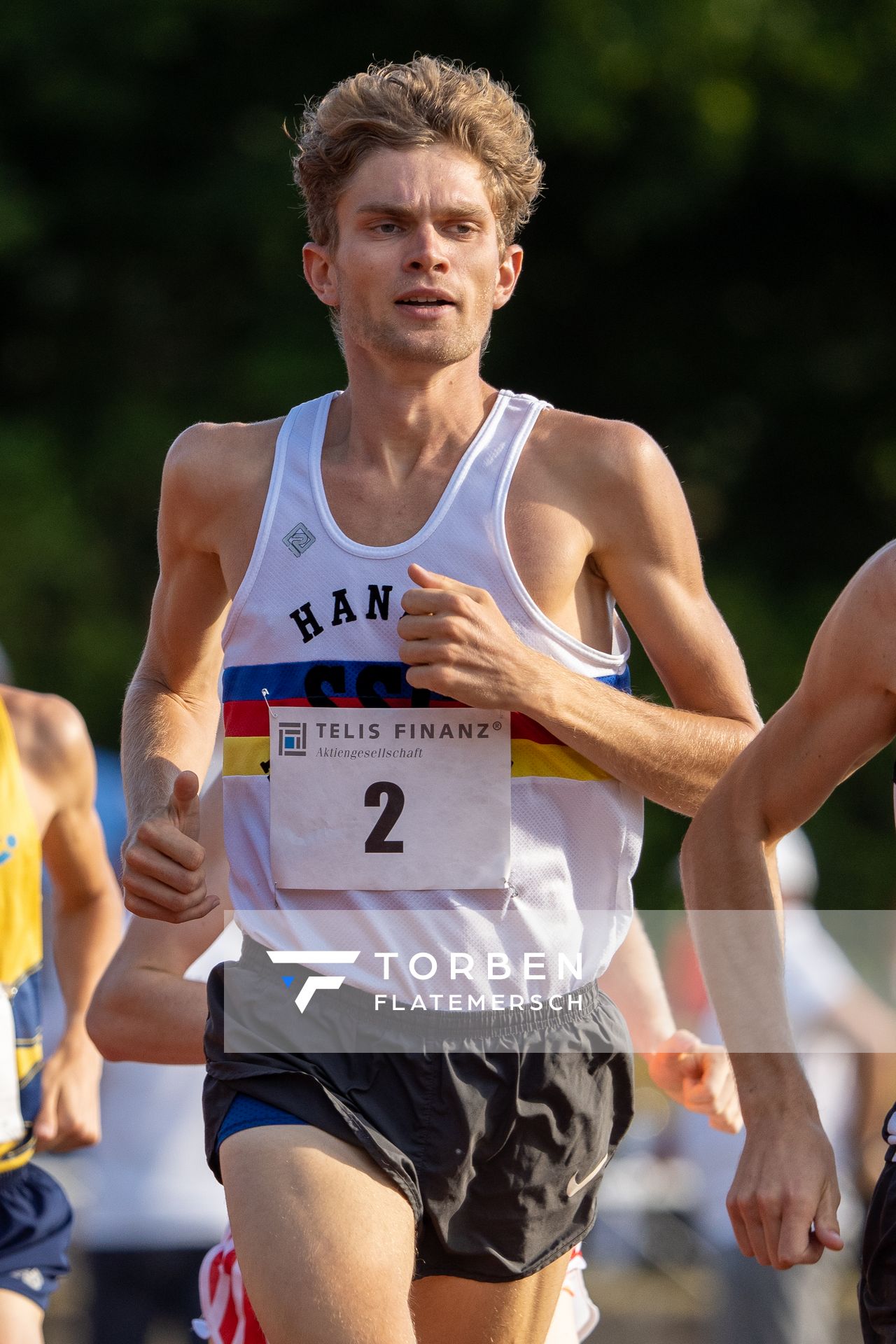 Lukas Abele (SSC Hanau-Rodenbach) am 25.07.2020 waehrend der Laufnacht der Sparkassen Gala in Regensburg