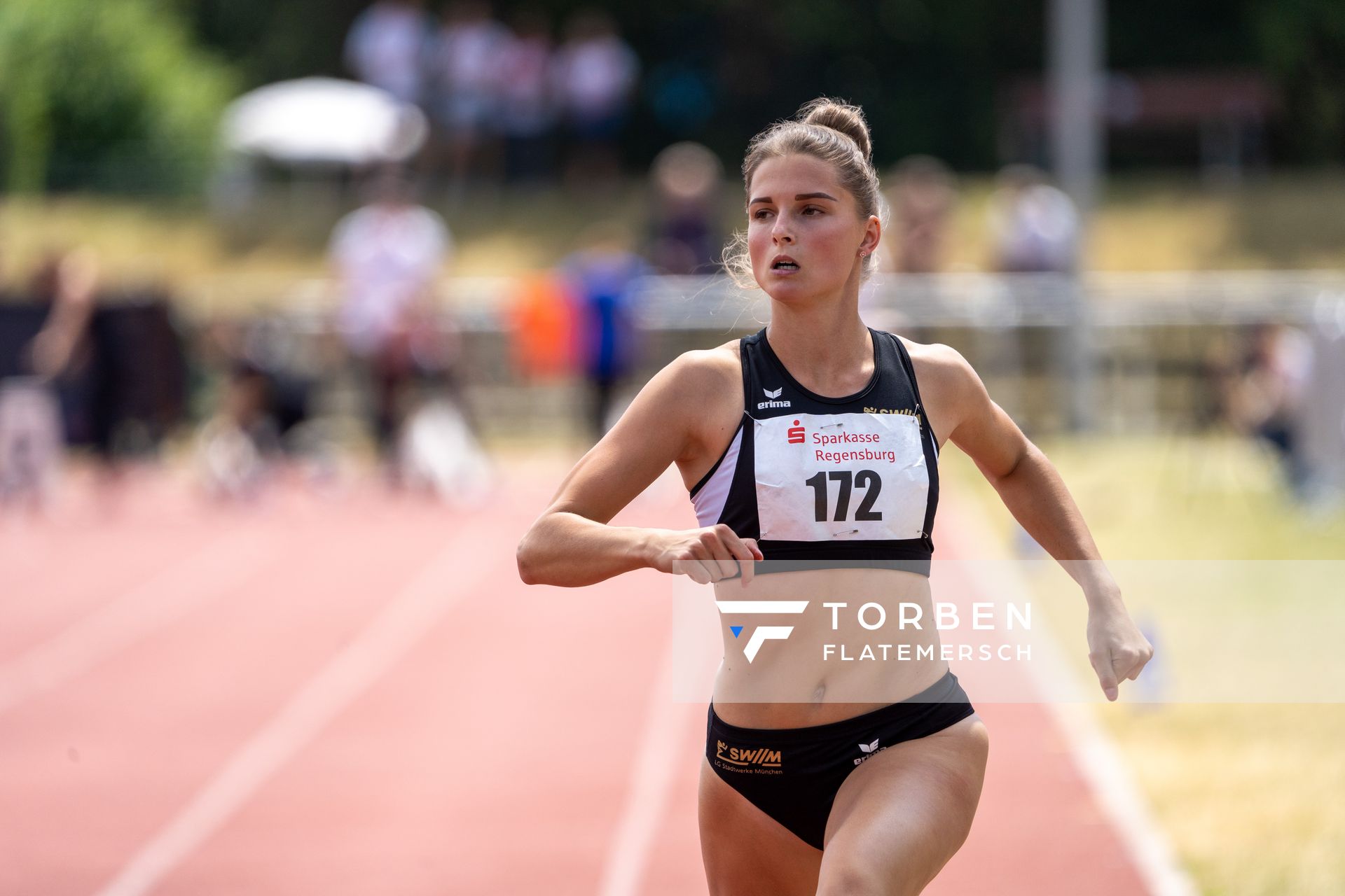 Tina Benzinger (LG Stadtwerke Muenchen) ueber 100m am 26.07.2020 waehrend der Sparkassen Gala in Regensburg