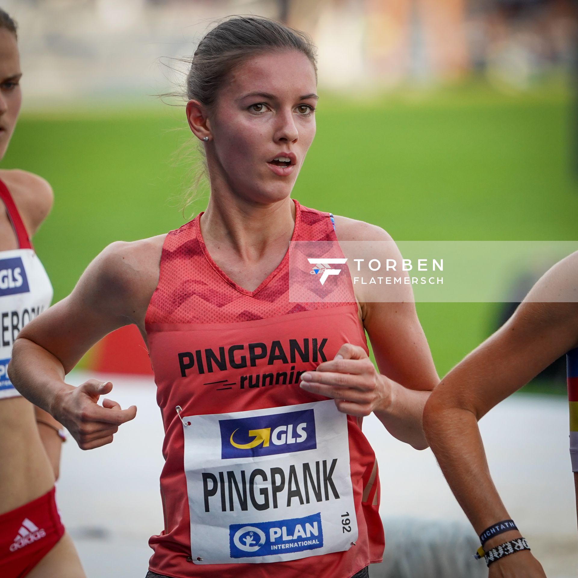 Svenja Pingpank (Hannover Athletics) ueber 5000m am 09.08.2020 waehrend den deutschen Leichtathletik-Meisterschaften 2020 im Eintracht-Stadion in Braunschweig an Tag 2 (Nachmittags-Session)