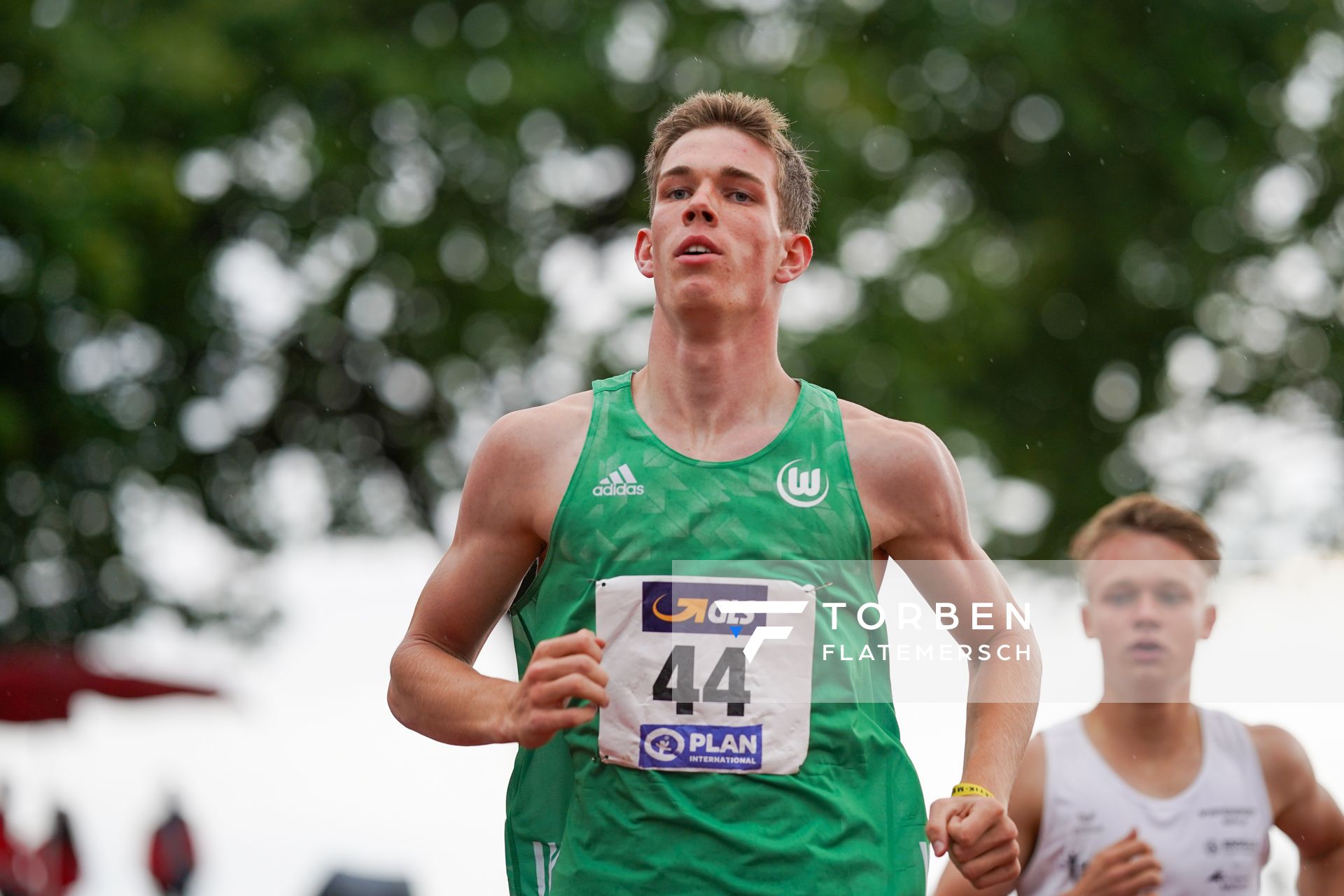 Deutscher U18 Mehrkampf Meister Maximilian Karsten (VfL Wolfsburg) ueber 1500m;Deutsche Leichtathletik-Mehrkampfmeisterschaften (Tag 2) am 22.08.2020 in Vaterstetten (Bayern)