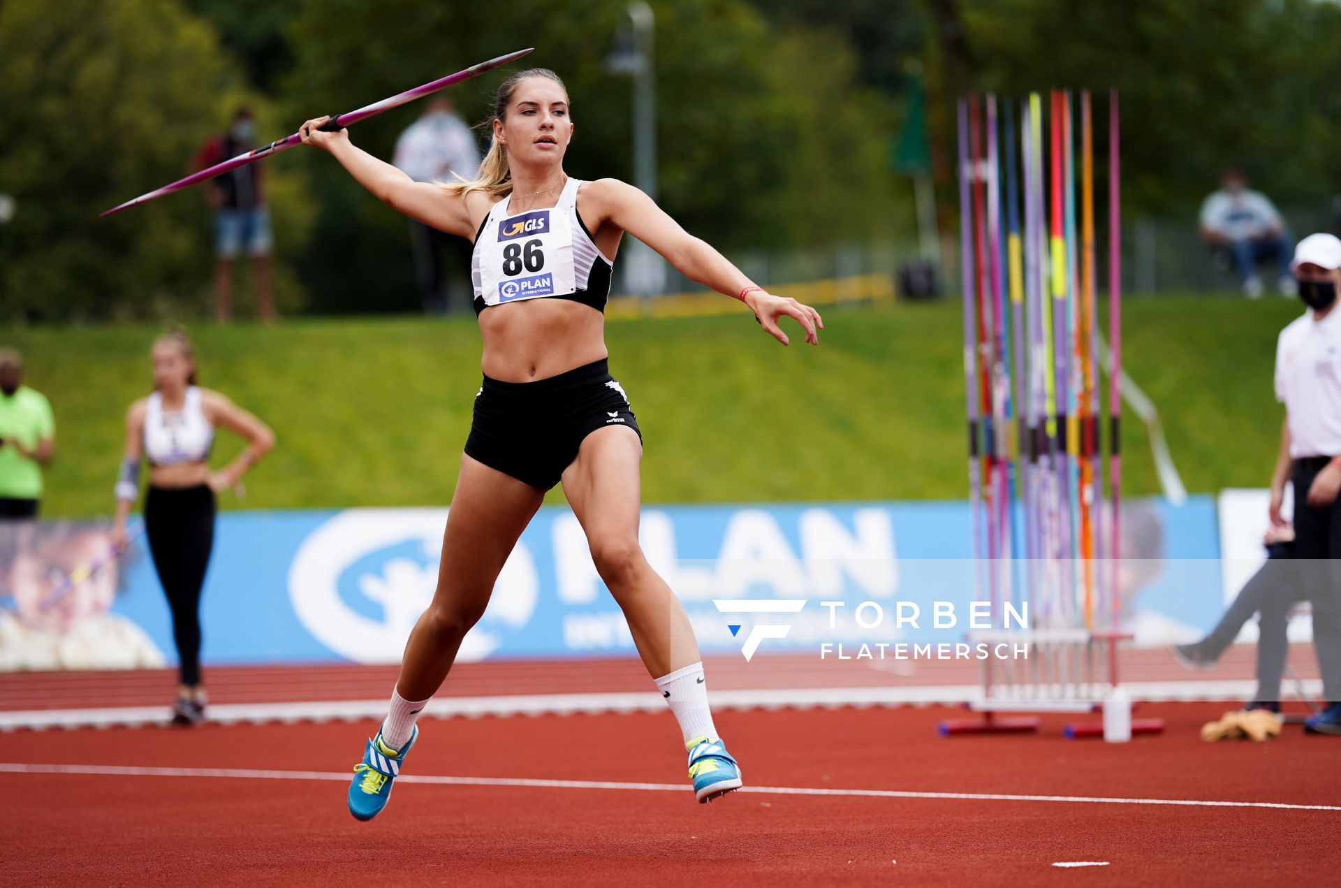 Cora Reitbauer (LG Filder) im Speerwurf; Deutsche Leichtathletik-Mehrkampfmeisterschaften (Tag 3) am 23.08.2020 in Vaterstetten (Bayern)