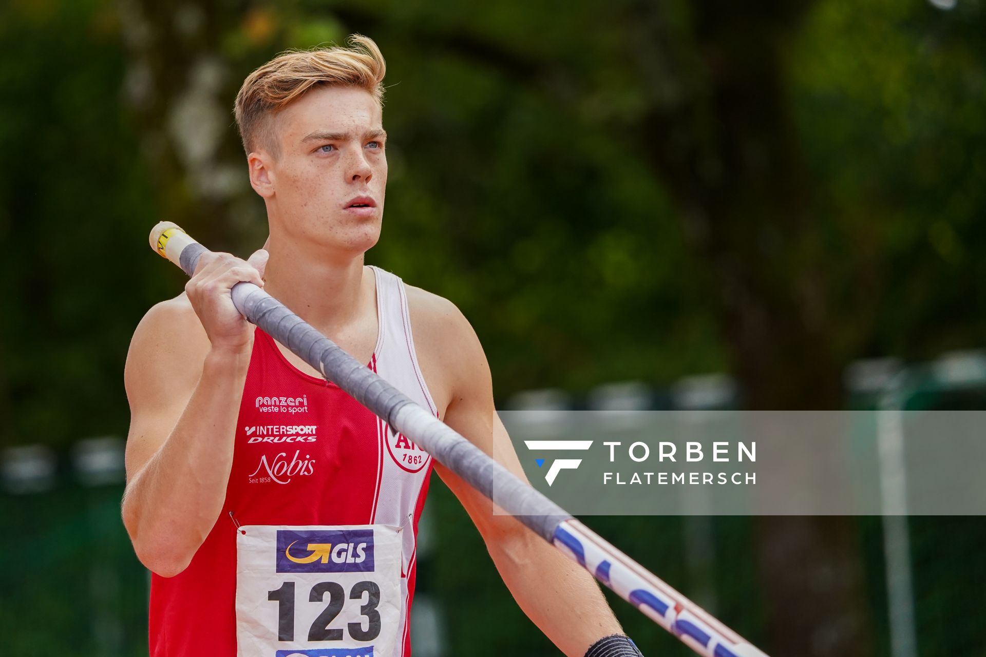 Jannis Wolff (Aachener TG) beim Stabhoch;Deutsche Leichtathletik-Mehrkampfmeisterschaften (Tag 3) am 23.08.2020 in Vaterstetten (Bayern)