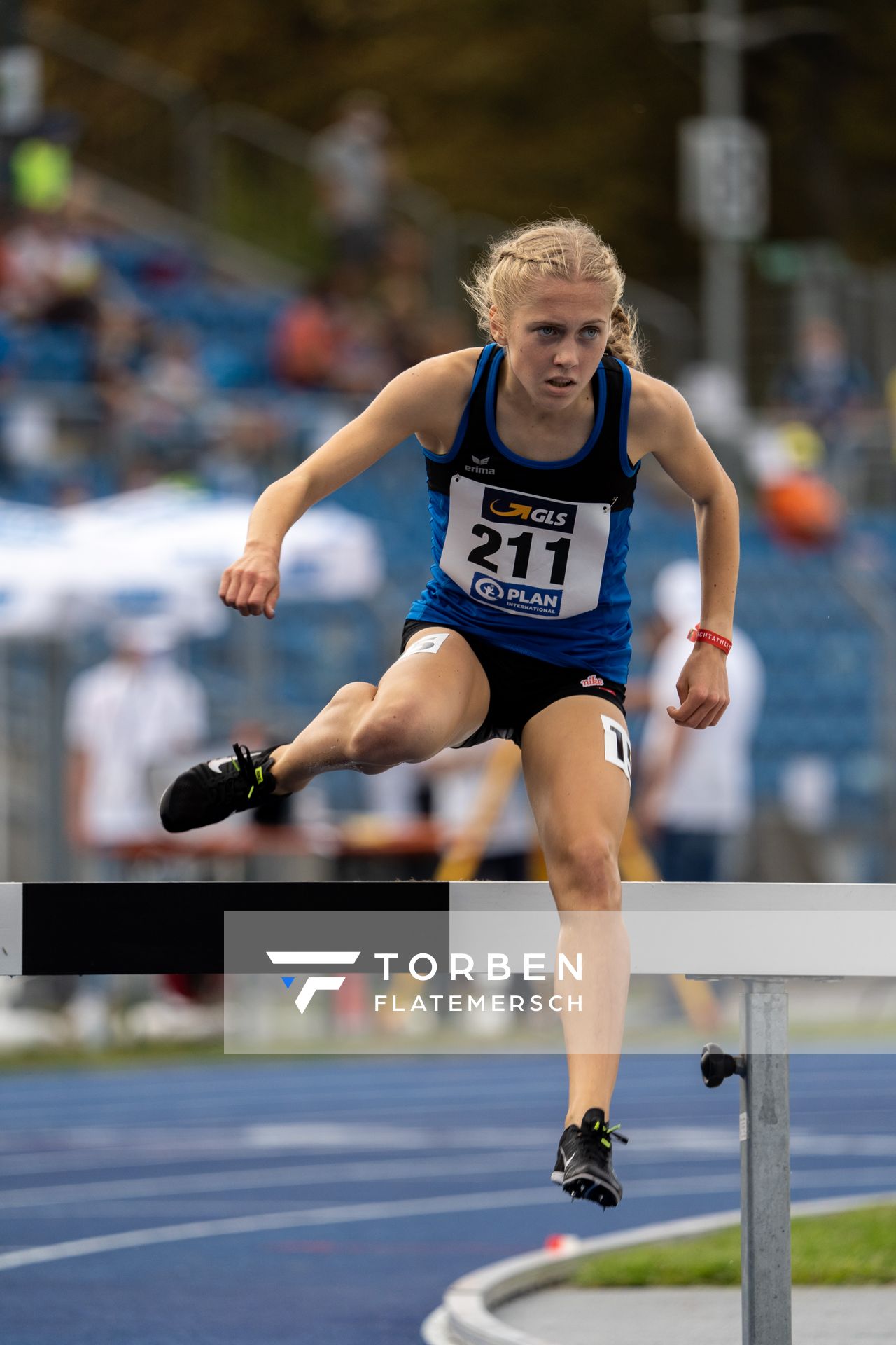 Ronja Funck (TV Jahn Walsrode) ueber 2000m Hindernis am 04.09.2020 waehrend den deutschen Leichtathletik-Jugendmeisterschaften im Frankenstadion in Heilbronn (Tag1)