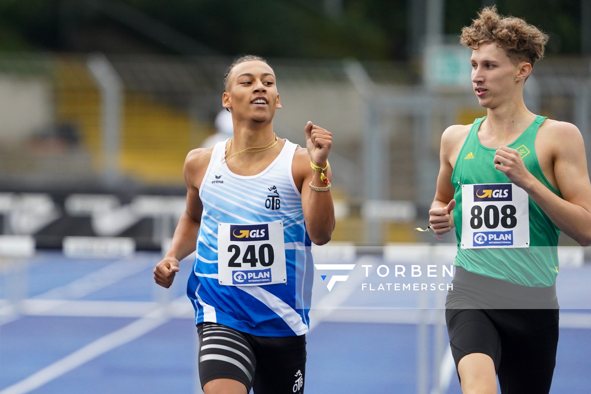 Jordan Gordon (OTB Osnabrueck) und Tom Unverricht (TuS Bothfeld) ueber 400m Huerden am 05.09.2020 waehrend den deutschen Leichtathletik-Jugendmeisterschaften im Frankenstadion in Heilbronn (Tag2)