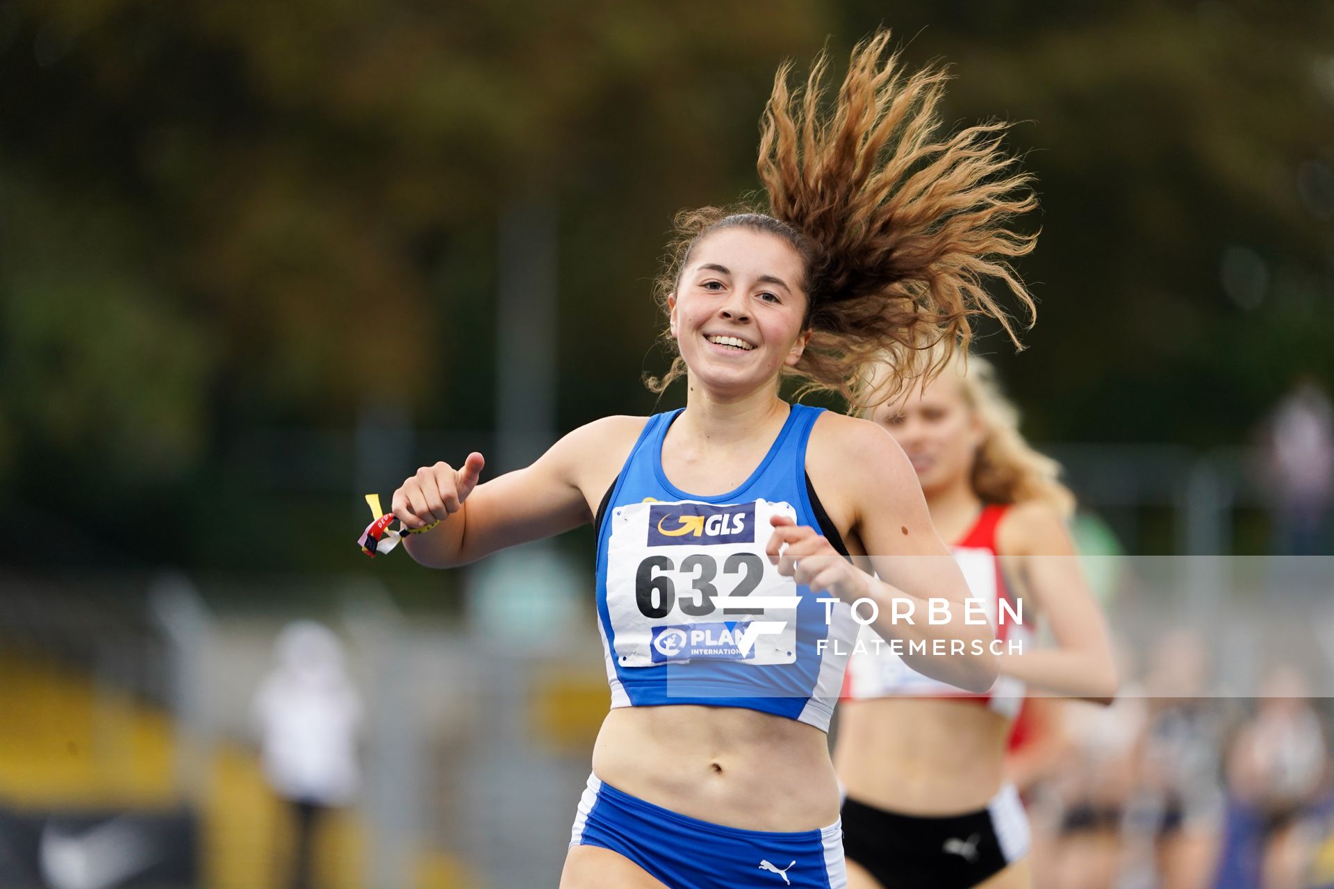 Julia Rath (LAC Quelle Fuerth) gewinnt die 1500m am 05.09.2020 waehrend den deutschen Leichtathletik-Jugendmeisterschaften im Frankenstadion in Heilbronn (Tag2)