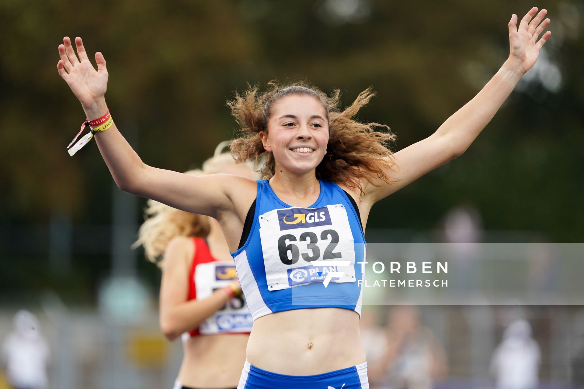 Julia Rath (LAC Quelle Fuerth) gewinnt die 1500m am 05.09.2020 waehrend den deutschen Leichtathletik-Jugendmeisterschaften im Frankenstadion in Heilbronn (Tag2)