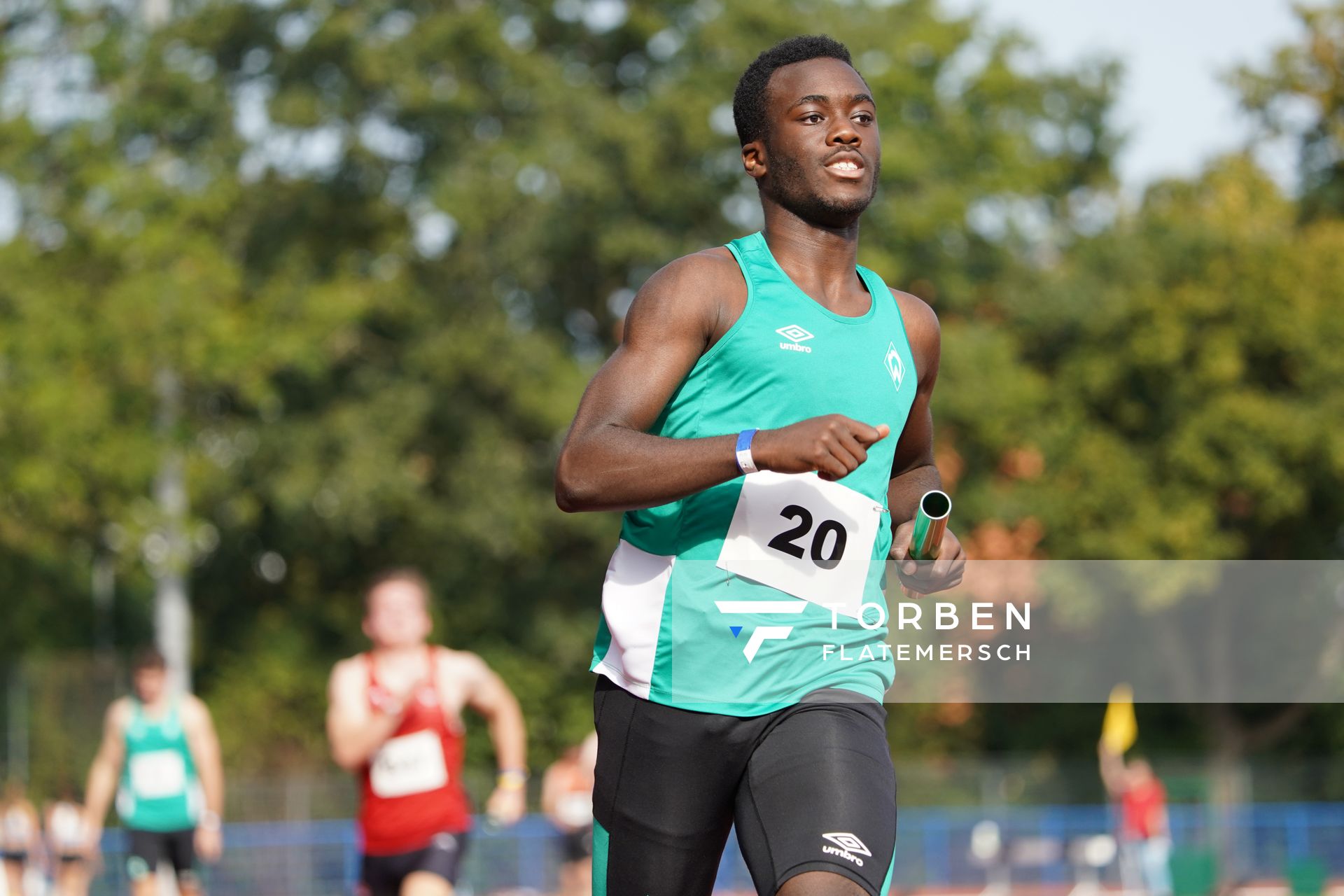 Noah Olabisi (SV Werder Bremen) in der 4x100m Staffel am 13.09.2020 waehrend den niedersaechsischen Leichtathletik-Landesmeisterschaften im Erika-Fisch-Stadion in Hannover (Tag 2)