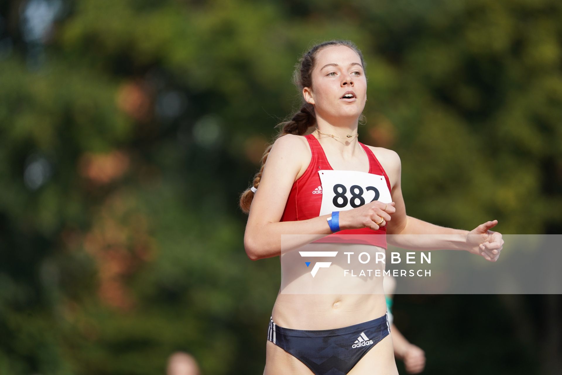 Smilla Kolbe (VfL Eintracht Hannover) und Anna Kremming (SV Werder Bremen) ueber 800m am 13.09.2020 waehrend den niedersaechsischen Leichtathletik-Landesmeisterschaften im Erika-Fisch-Stadion in Hannover (Tag 2)