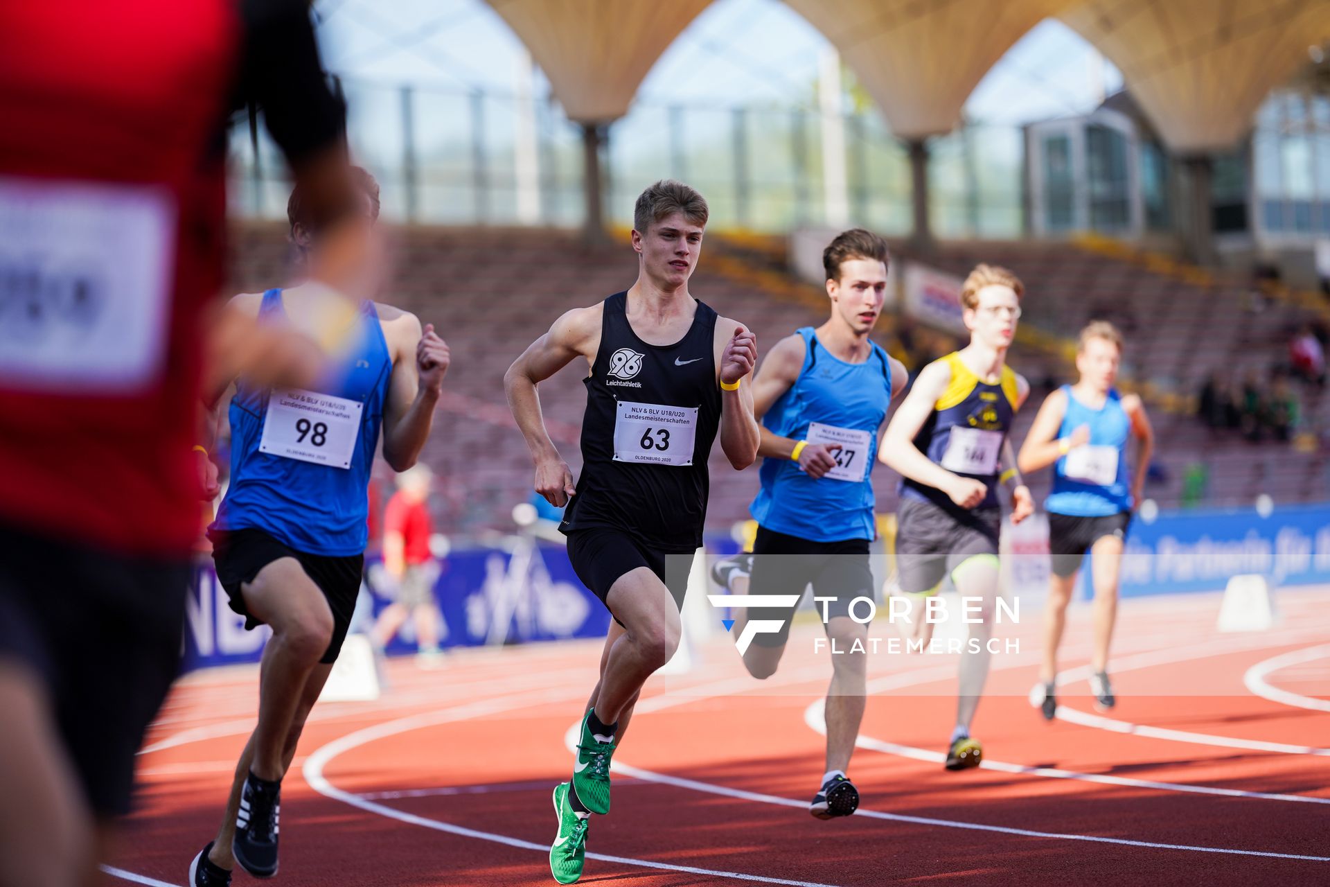 Lukas Schendel (Hannover 96) ueber 800m am 19.09.2020 waehrend den niedersaechsischen Leichtathletik-Landesmeisterschaften U18/U20 im Stadion am Marschweg in Oldenburg (Tag 1)