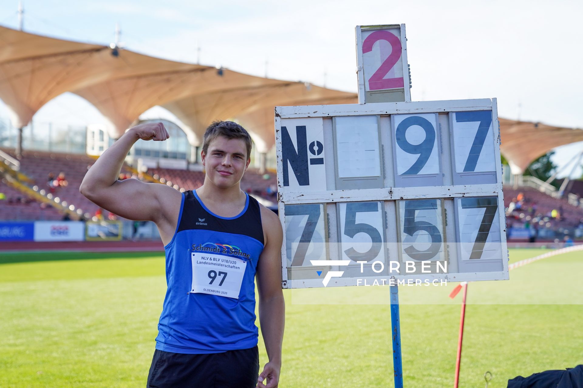 Max Dehning (LG Celle-Land) am 19.09.2020 waehrend den niedersaechsischen Leichtathletik-Landesmeisterschaften U18/U20 im Stadion am Marschweg in Oldenburg (Tag 1)