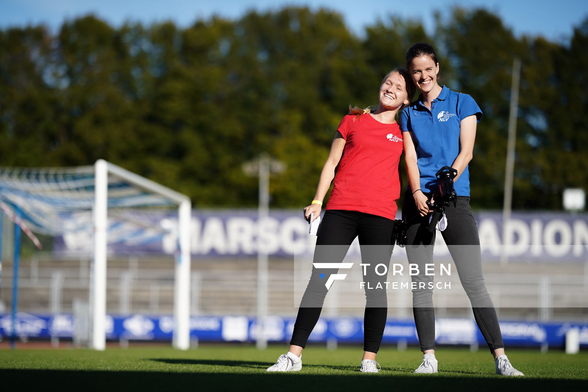 Elisabeth Vetter und Sasika Peuke (beide NLV) am 19.09.2020 waehrend den niedersaechsischen Leichtathletik-Landesmeisterschaften U18/U20 im Stadion am Marschweg in Oldenburg (Tag 1)