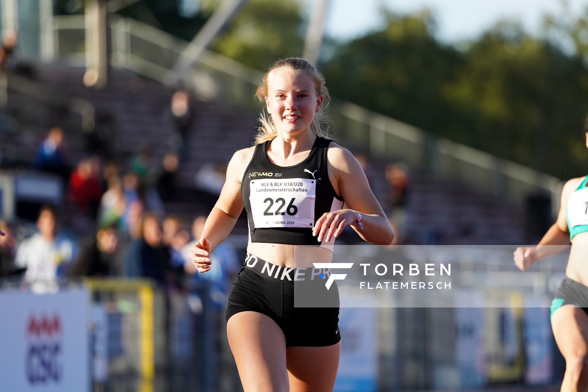 Jule Wachtendorf (SV Nordenham) am 19.09.2020 waehrend den niedersaechsischen Leichtathletik-Landesmeisterschaften U18/U20 im Stadion am Marschweg in Oldenburg (Tag 1)