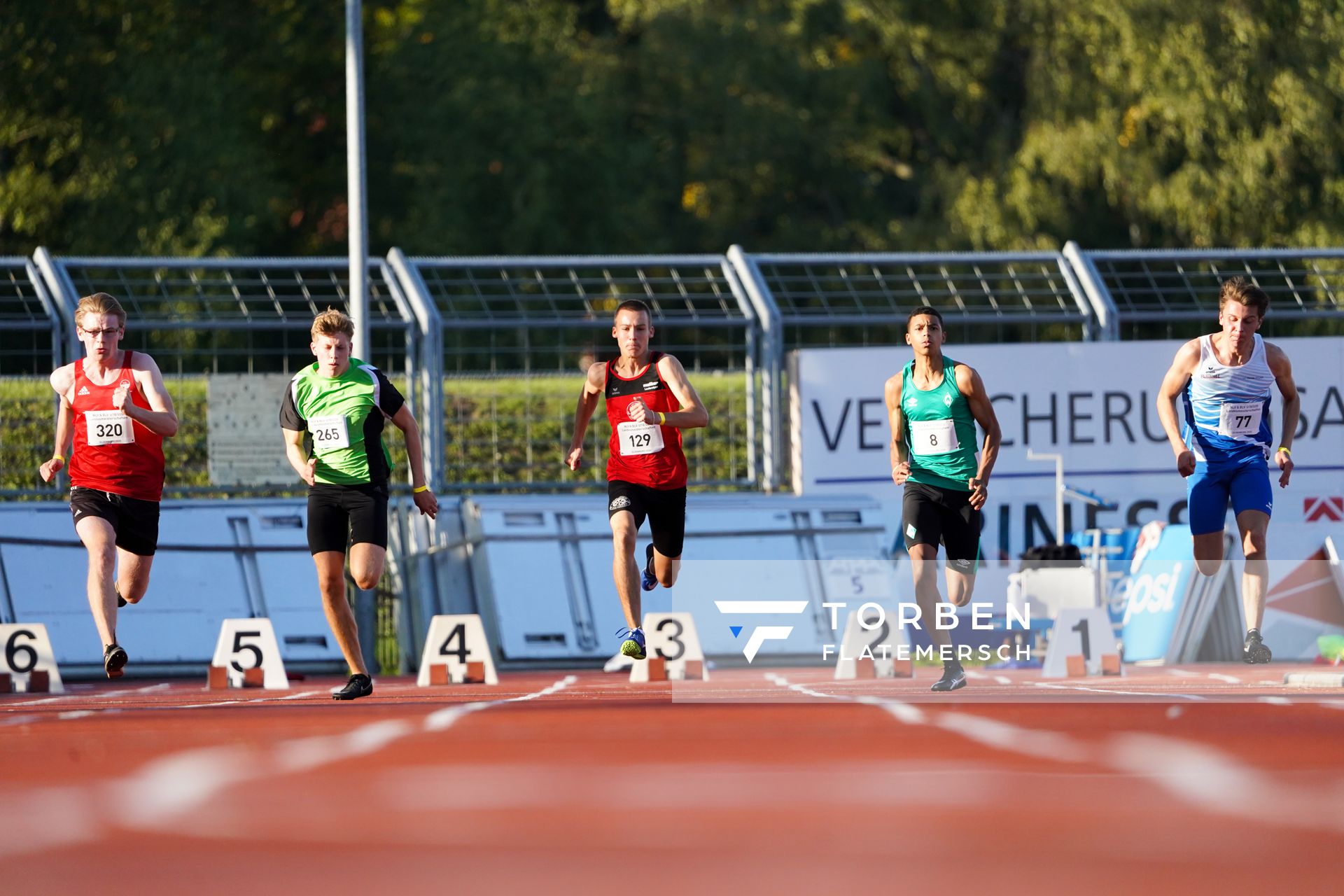 v.l.nr.: Frederik Postler (VfL Eintracht Hannover), Simon Weissflog (TSV Wehdel), Florian Kroll (LG Osnabrueck), Pharell Okoduwa (SV Werder Bremen), Marius Nuessle (LC Hansa Stuhr) ueber 100m am 19.09.2020 waehrend den niedersaechsischen Leichtathletik-Landesmeisterschaften U18/U20 im Stadion am Marschweg in Oldenburg (Tag 1)