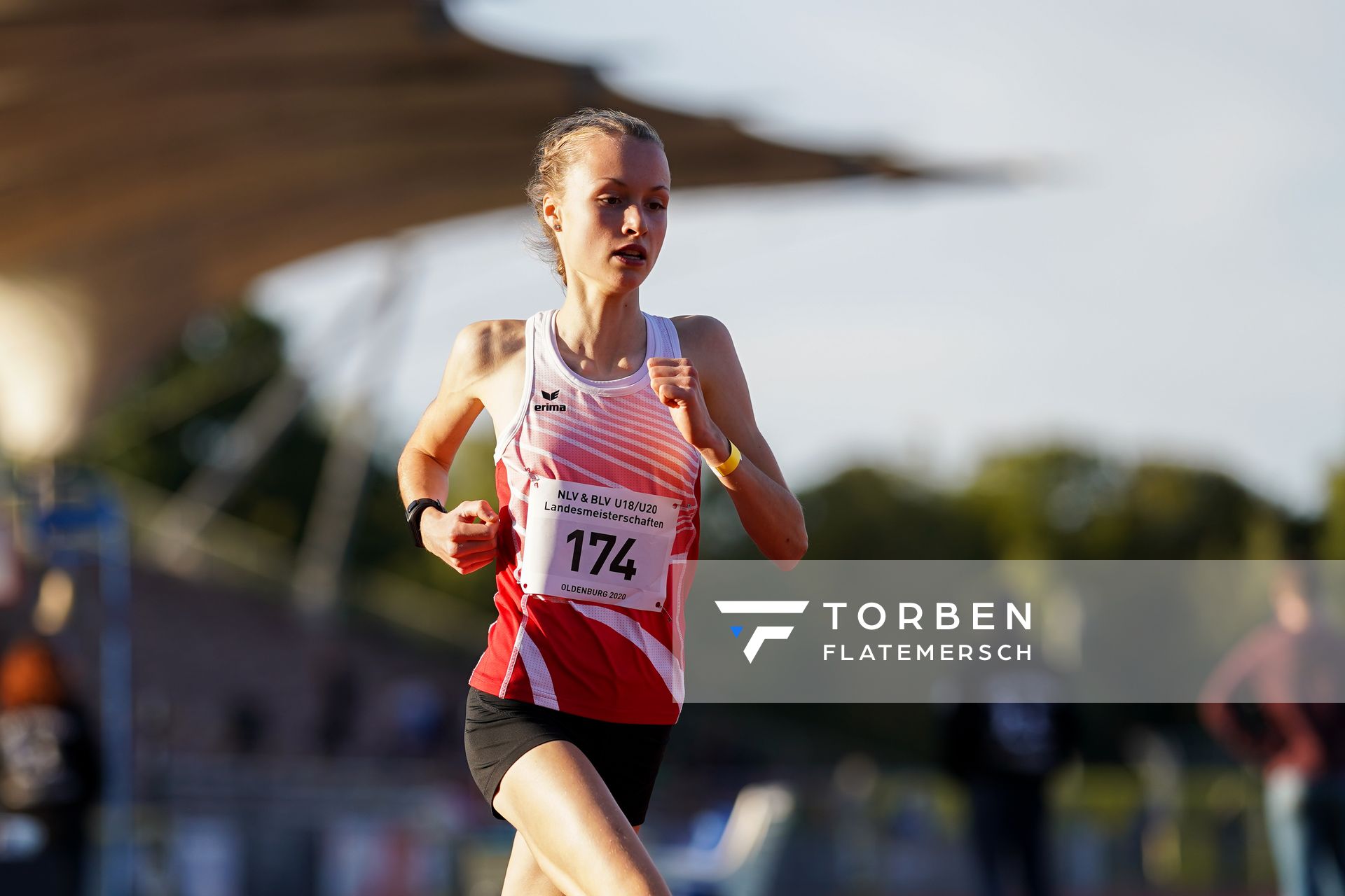 Anna Luetjen (MTV Soltau) ueber 3000m am 19.09.2020 waehrend den niedersaechsischen Leichtathletik-Landesmeisterschaften U18/U20 im Stadion am Marschweg in Oldenburg (Tag 1)