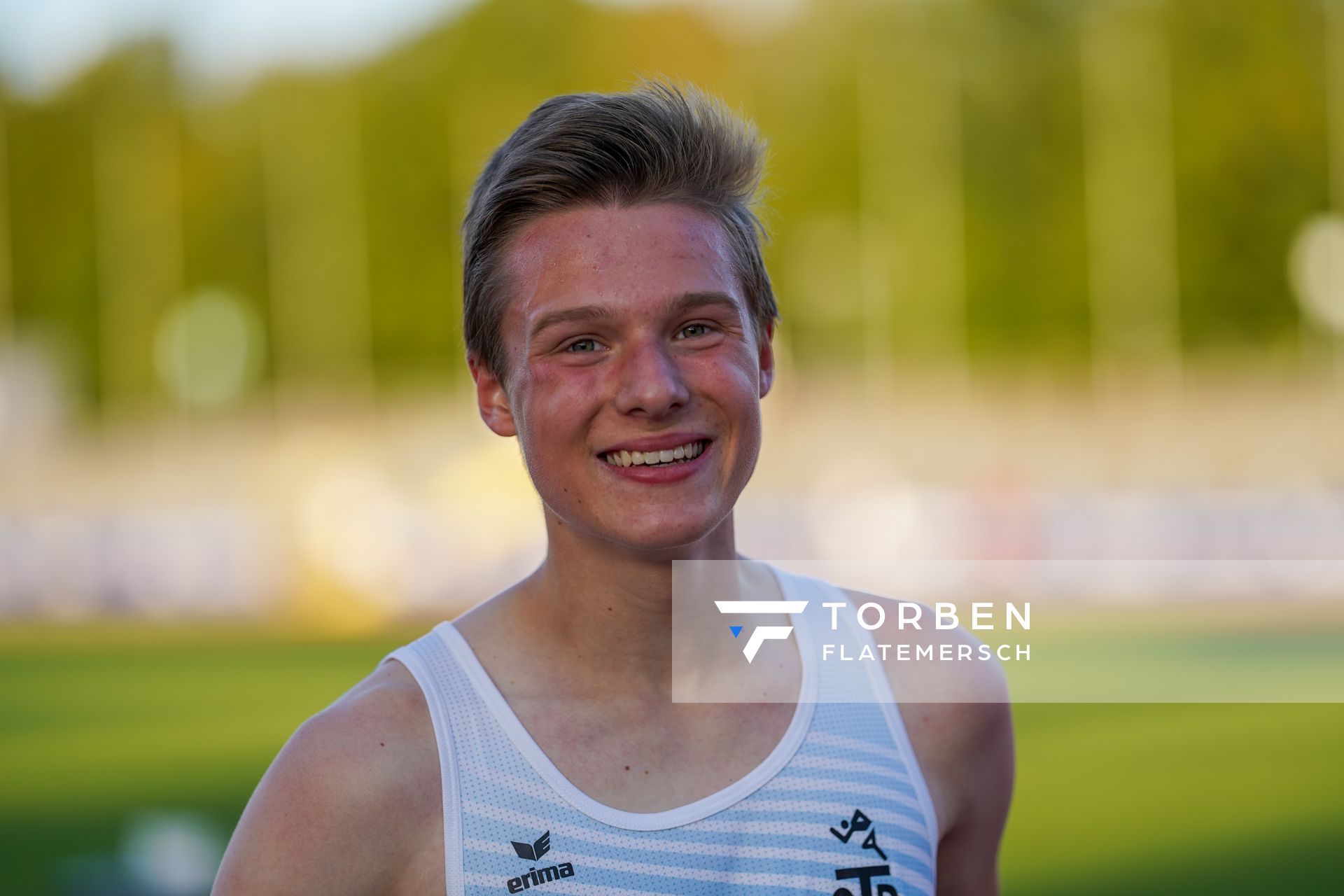 Jonas Kulgemeyer (OTB Osnabrueck) ueber 3000m am 19.09.2020 waehrend den niedersaechsischen Leichtathletik-Landesmeisterschaften U18/U20 im Stadion am Marschweg in Oldenburg (Tag 1)