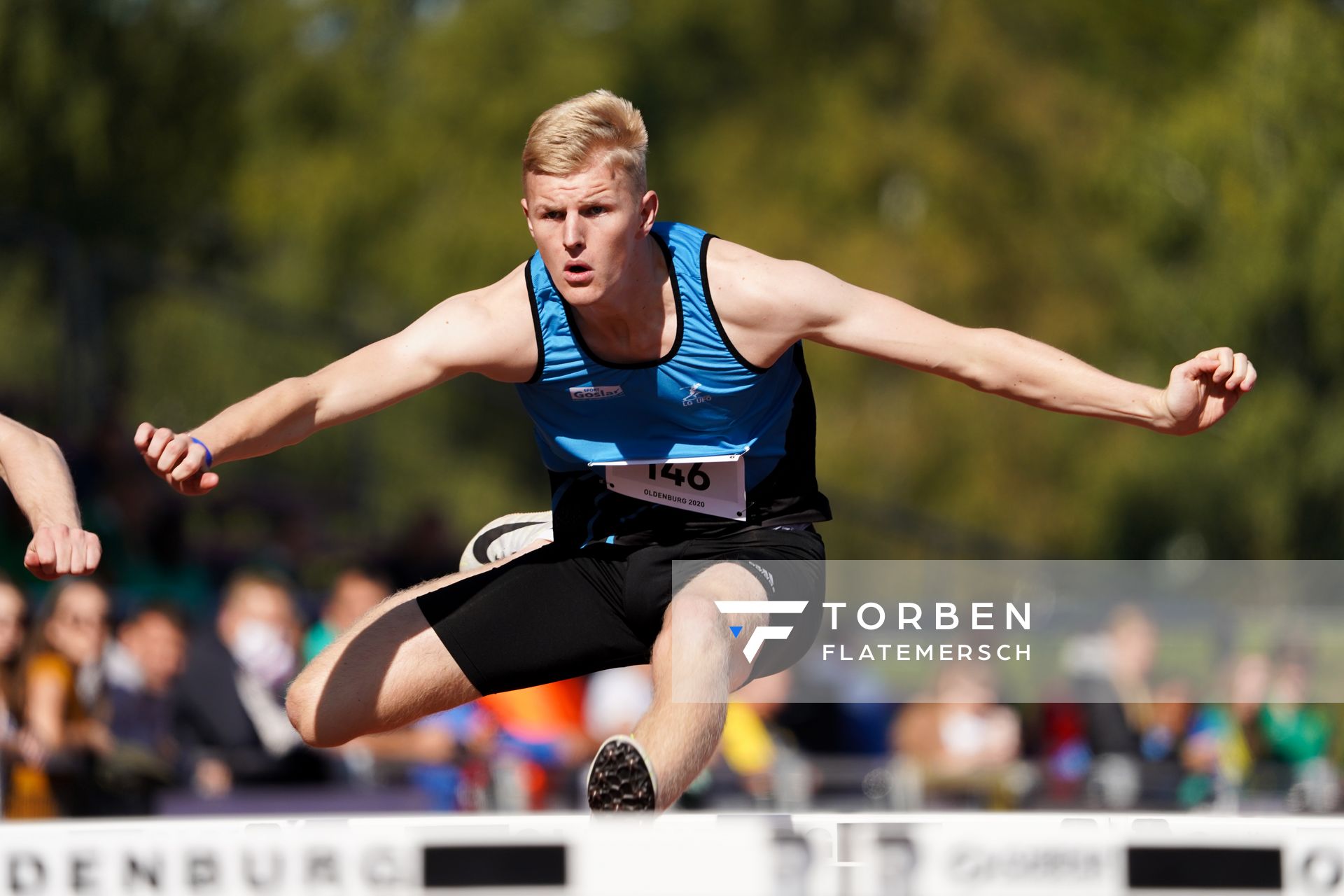 Henrik Moll (LG UnterluessFassbergOldendorf) ueber 110m Huerden am 20.09.2020 waehrend den niedersaechsischen Leichtathletik-Landesmeisterschaften U18/U20 im Stadion am Marschweg in Oldenburg (Tag 2)