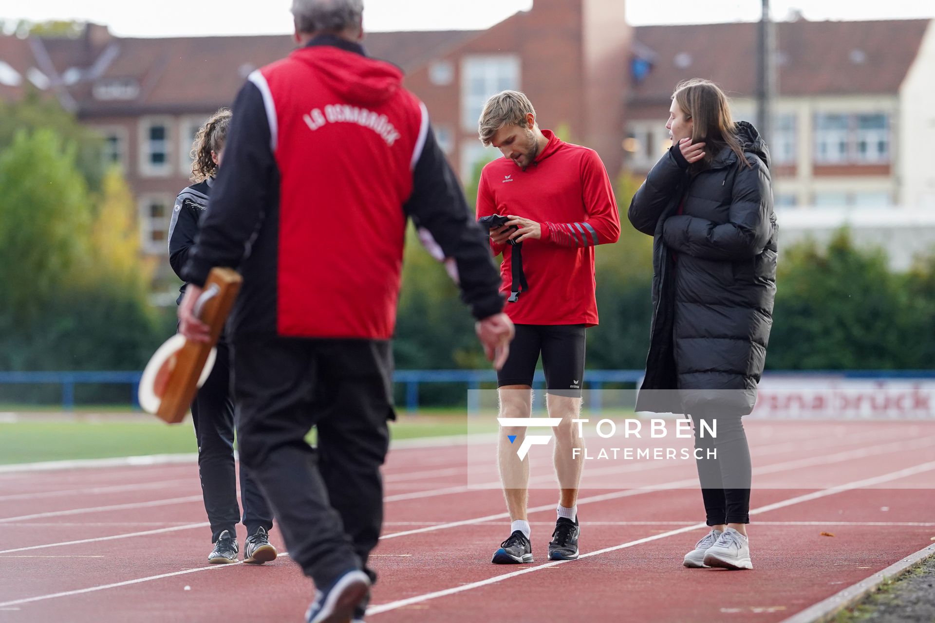 Fabian Dammermann (LG Osnabrueck) mit der Smartrack-App am 15.10.2020 im Sportpark Gretesch