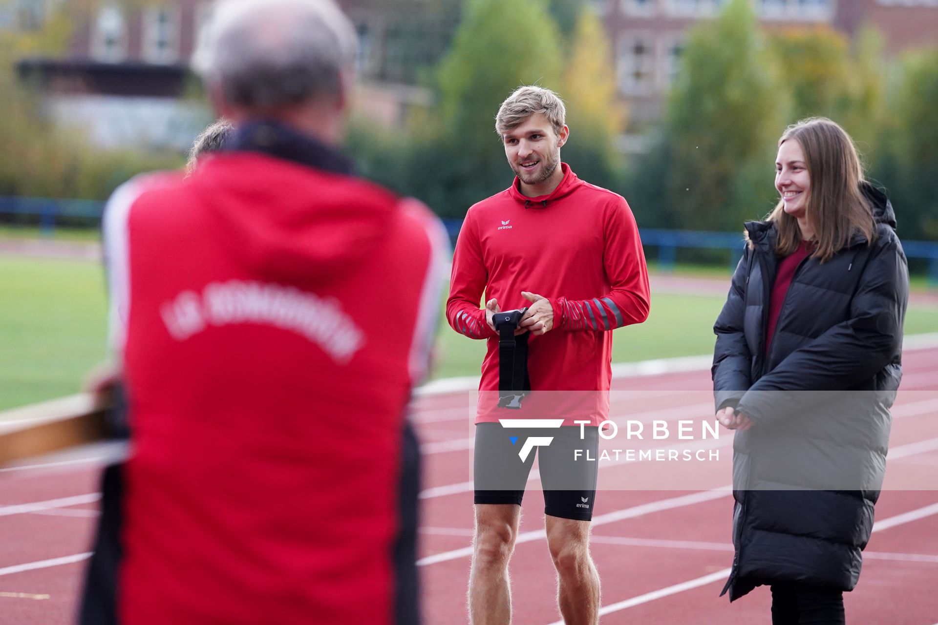 Fabian Dammermann (LG Osnabrueck) mit der Smartrack-App am 15.10.2020 im Sportpark Gretesch