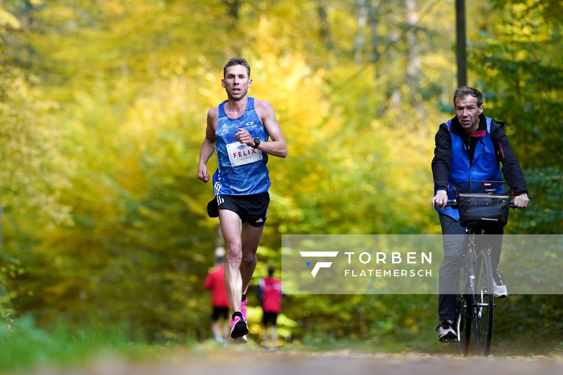 Felix Ledwig (LAC Olympia 88 Berlin) am 25.10.2020 beim BLN 42195 Halbmarathon & Marathon in Bernoewe (Stadt Oranienburg)