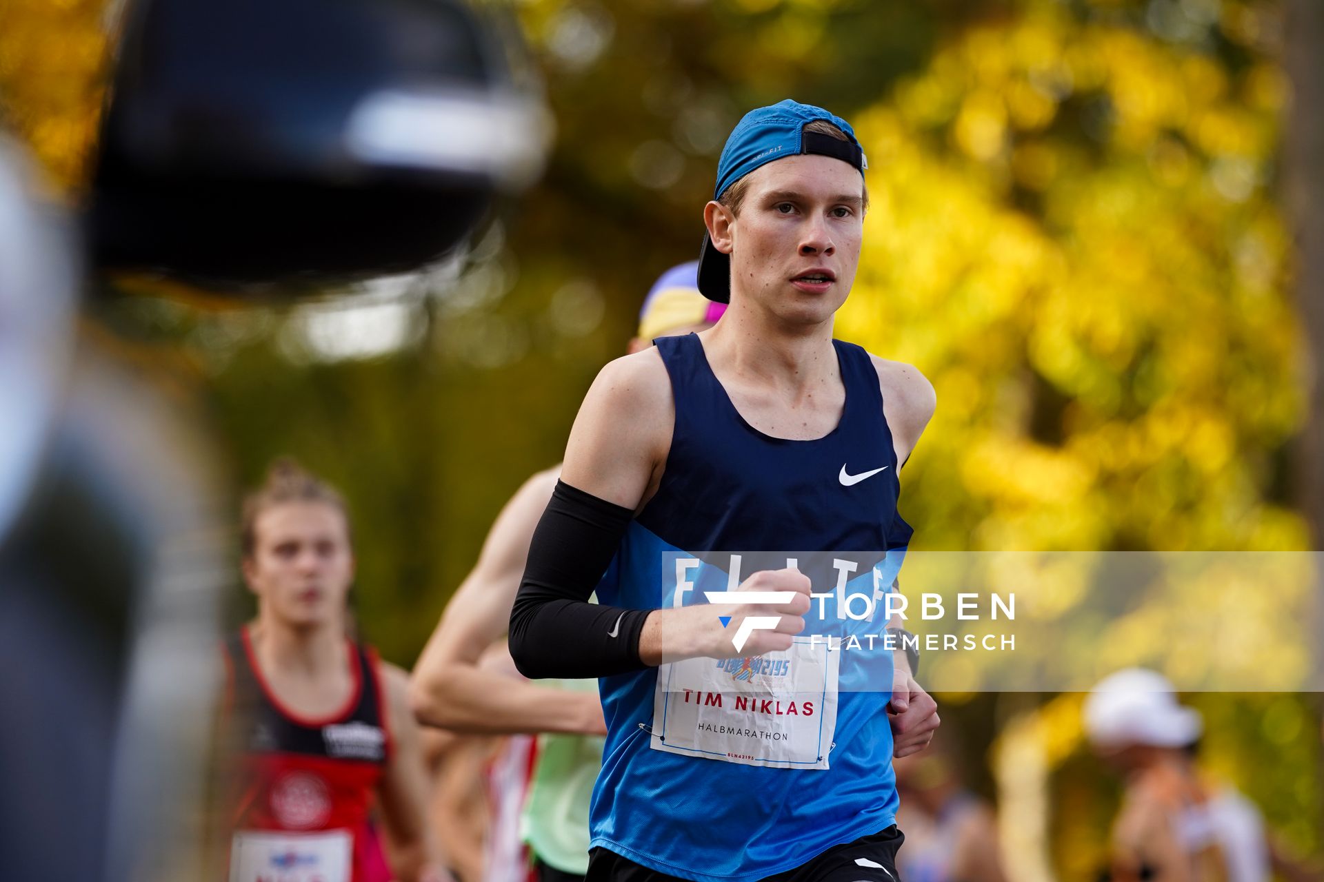 Tim-Niklas Schwippel (LG Braunschweig) am 25.10.2020 beim BLN 42195 Halbmarathon & Marathon in Bernoewe (Stadt Oranienburg)