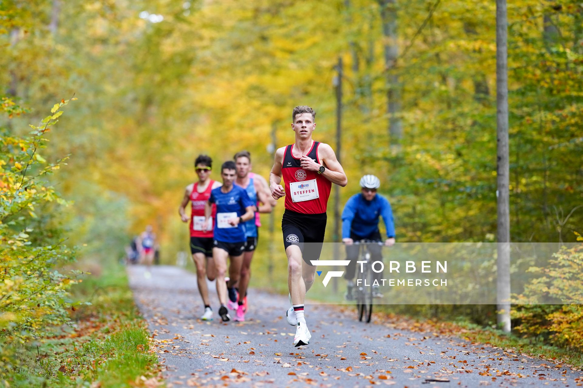 Steffen Riesenpatt (LG Osnabrueck) am 25.10.2020 beim BLN 42195 Halbmarathon & Marathon in Bernoewe (Stadt Oranienburg)