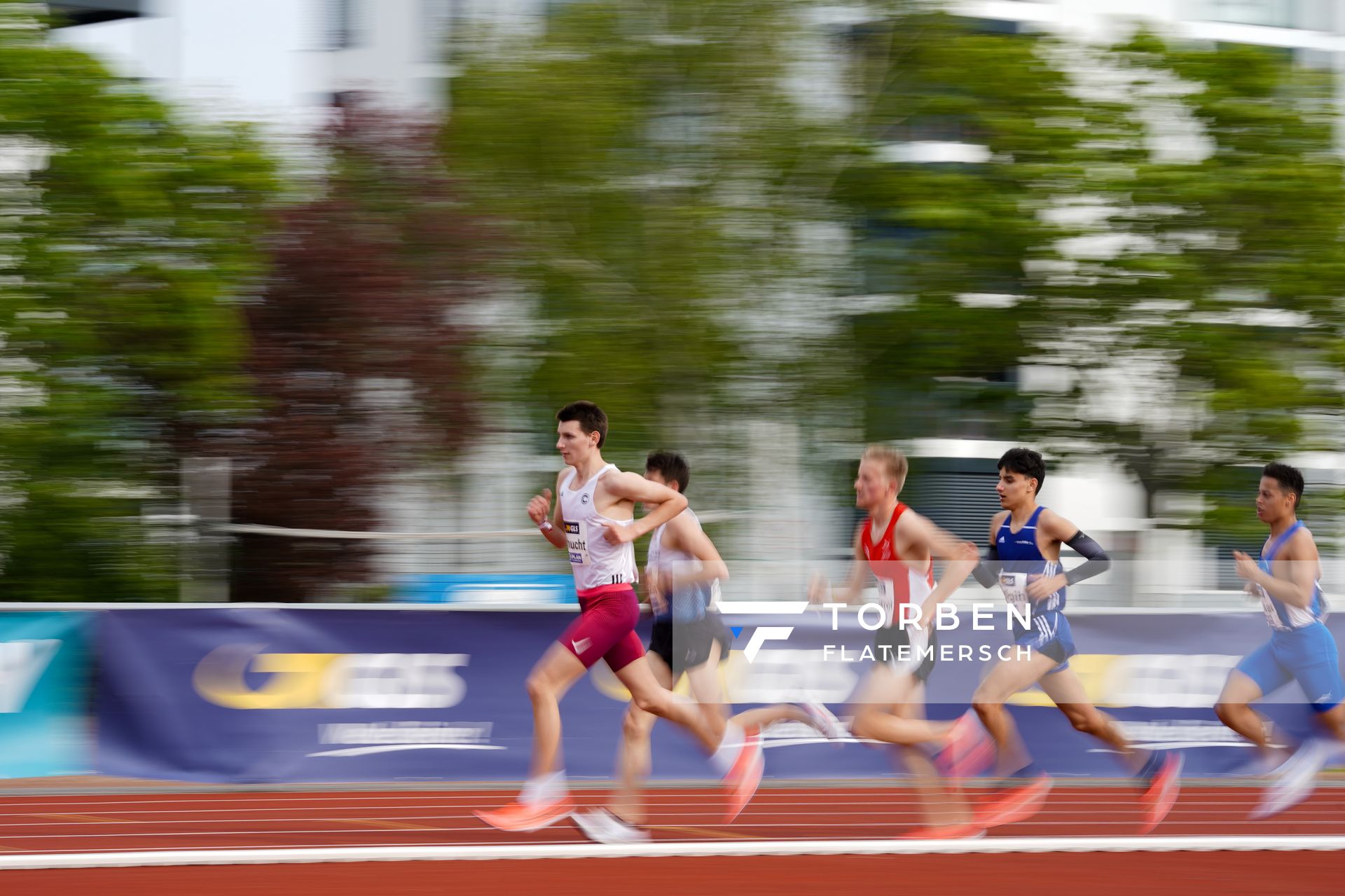 Theodor Schucht (SCC Berlin) am 01.05.2021 waehrend der Deutschen Meisterschaften Langstrecke im Otto-Schott-Sportzentrum in Mainz