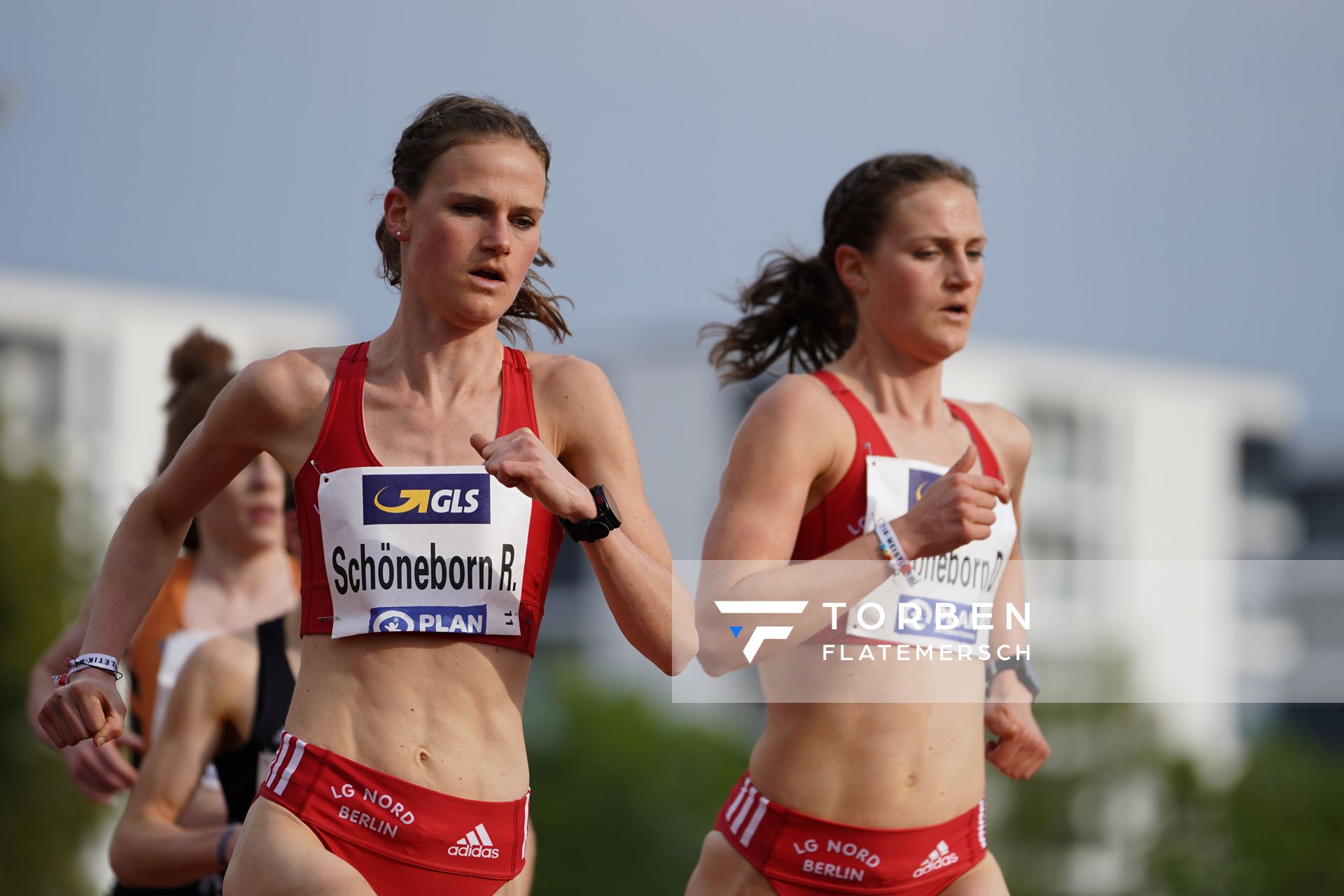 Rabea Schoeneborn (LG Nord Berlin) am 01.05.2021 waehrend der Deutschen Meisterschaften Langstrecke im Otto-Schott-Sportzentrum in Mainz