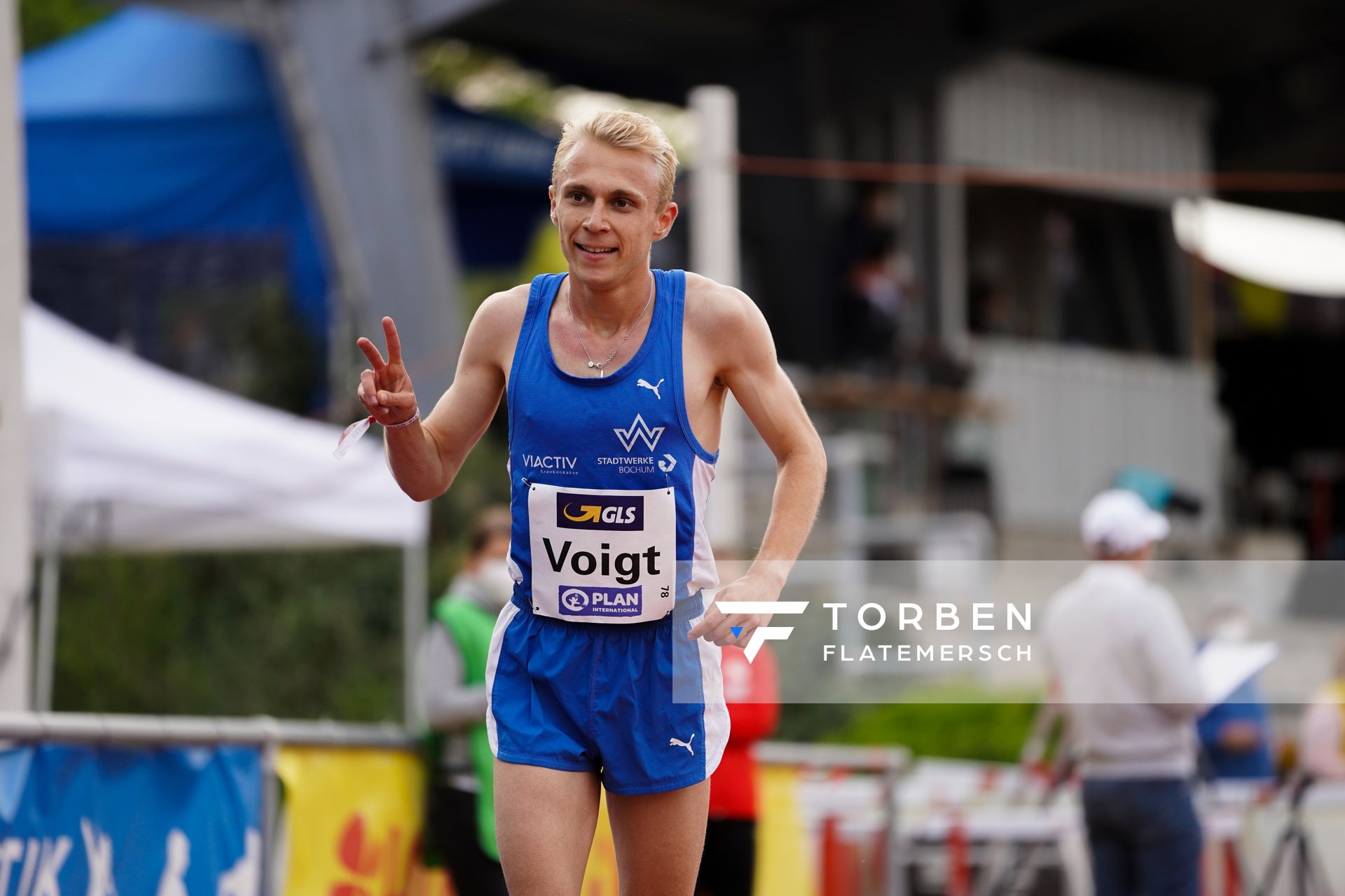 Deutscher Meister ueber 10000m Nils Voigt (TV Wattenscheid 01) am 01.05.2021 waehrend der Deutschen Meisterschaften Langstrecke im Otto-Schott-Sportzentrum in Mainz