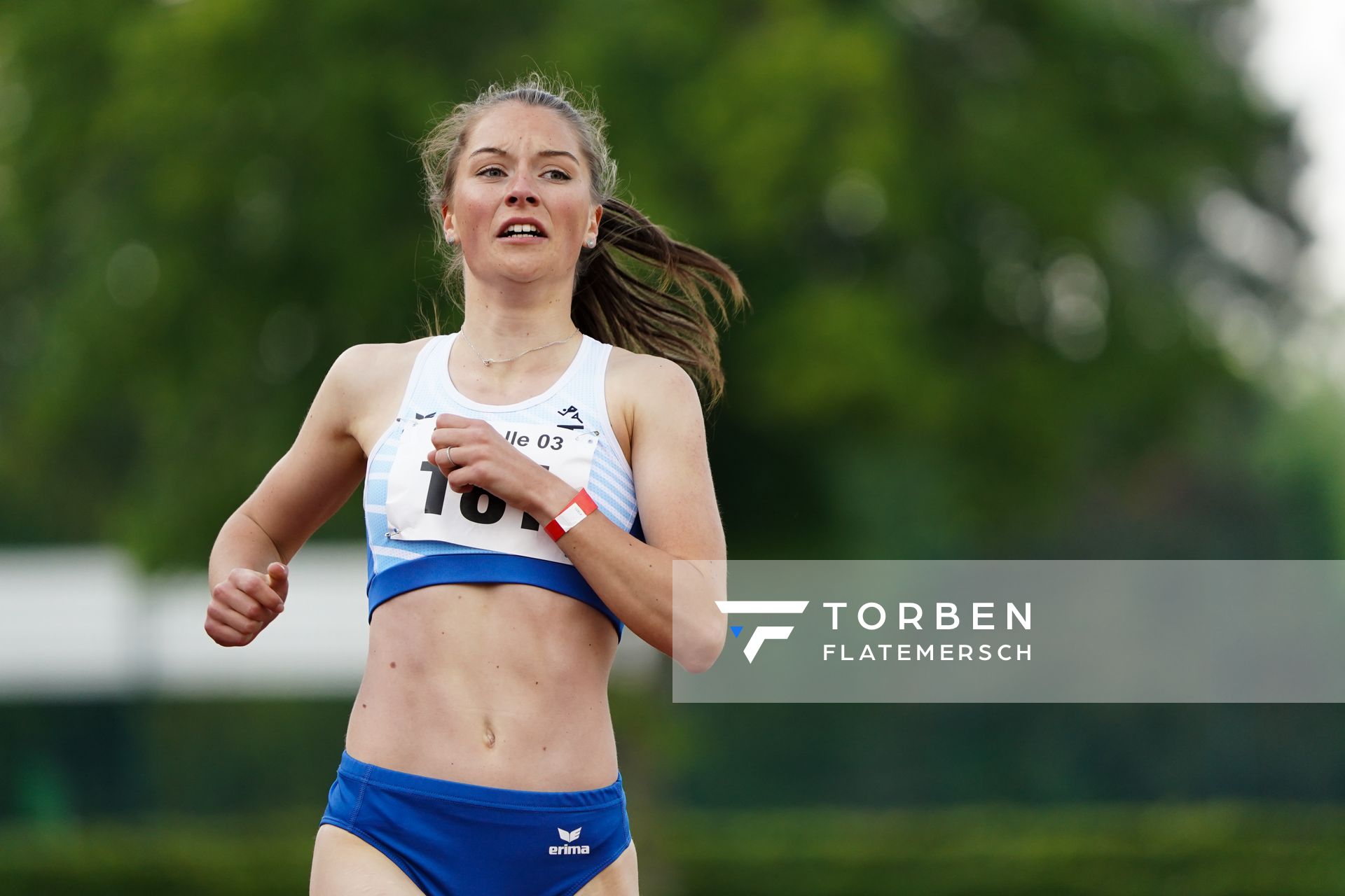 Carolin Bothe (OTB Osnabrueck) ueber 800m Start am 29.05.2021 waehrend des Frank Ruediger Sportfestes auf dem Carl-Starcke-Platz in Melle