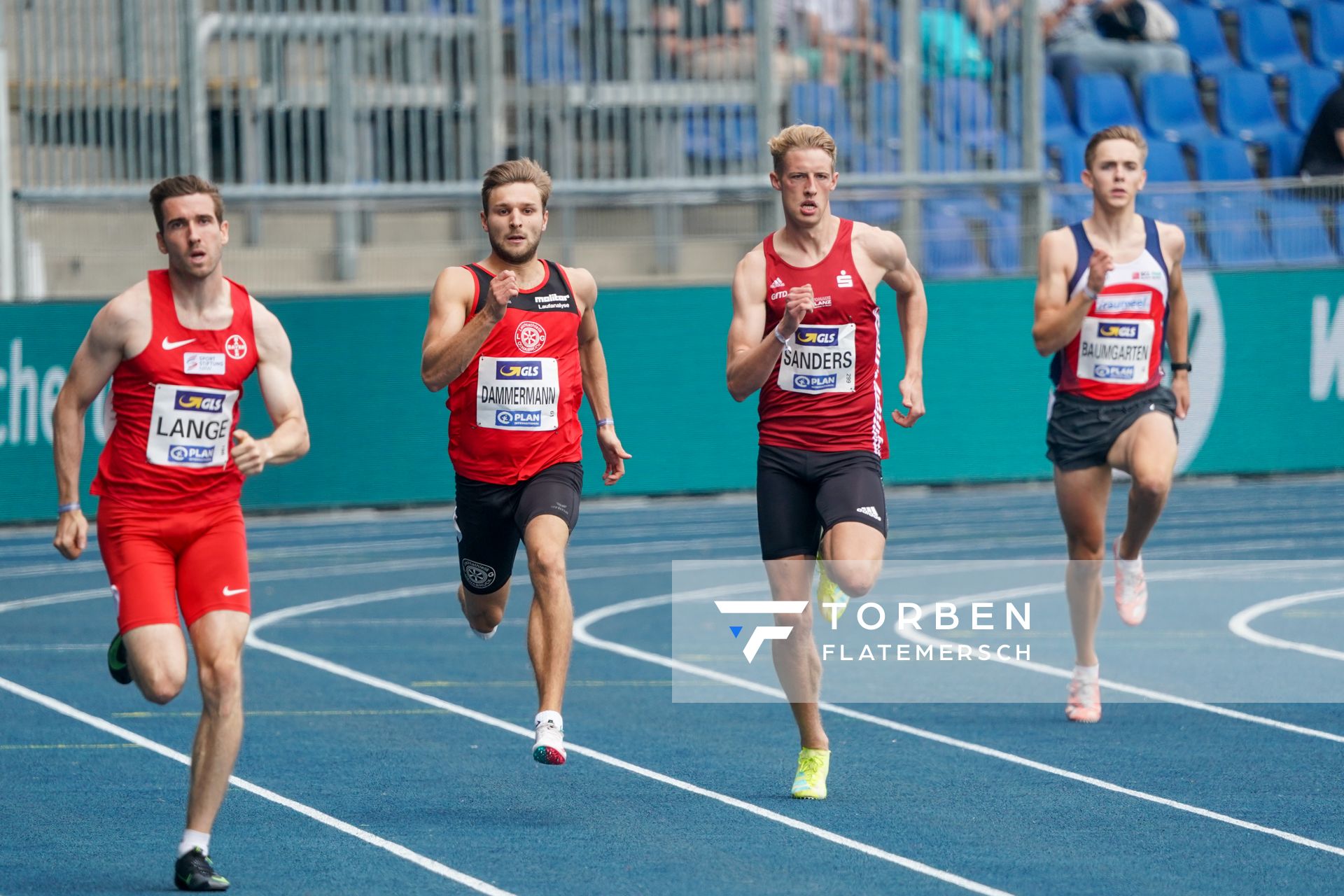 Fabian Dammermann (LG Osnabrueck) neben im Vorlauf am 05.06.2021 waehrend den deutschen Leichtathletik-Meisterschaften 2021 im Eintracht-Stadion in Braunschweig