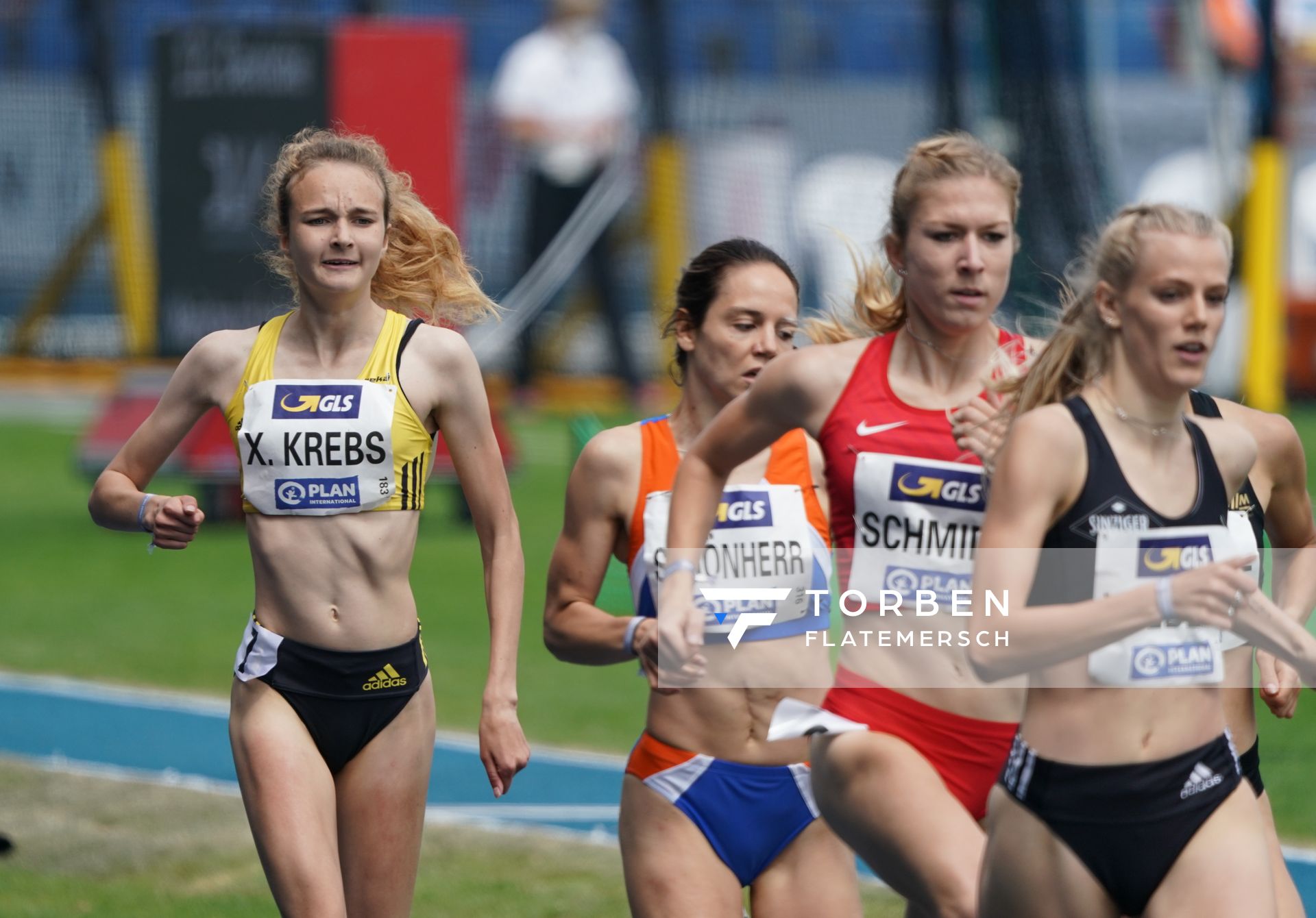 Xenia Krebs (VfL Loeningen) im 800m Vorlauf am 05.06.2021 waehrend den deutschen Leichtathletik-Meisterschaften 2021 im Eintracht-Stadion in Braunschweig