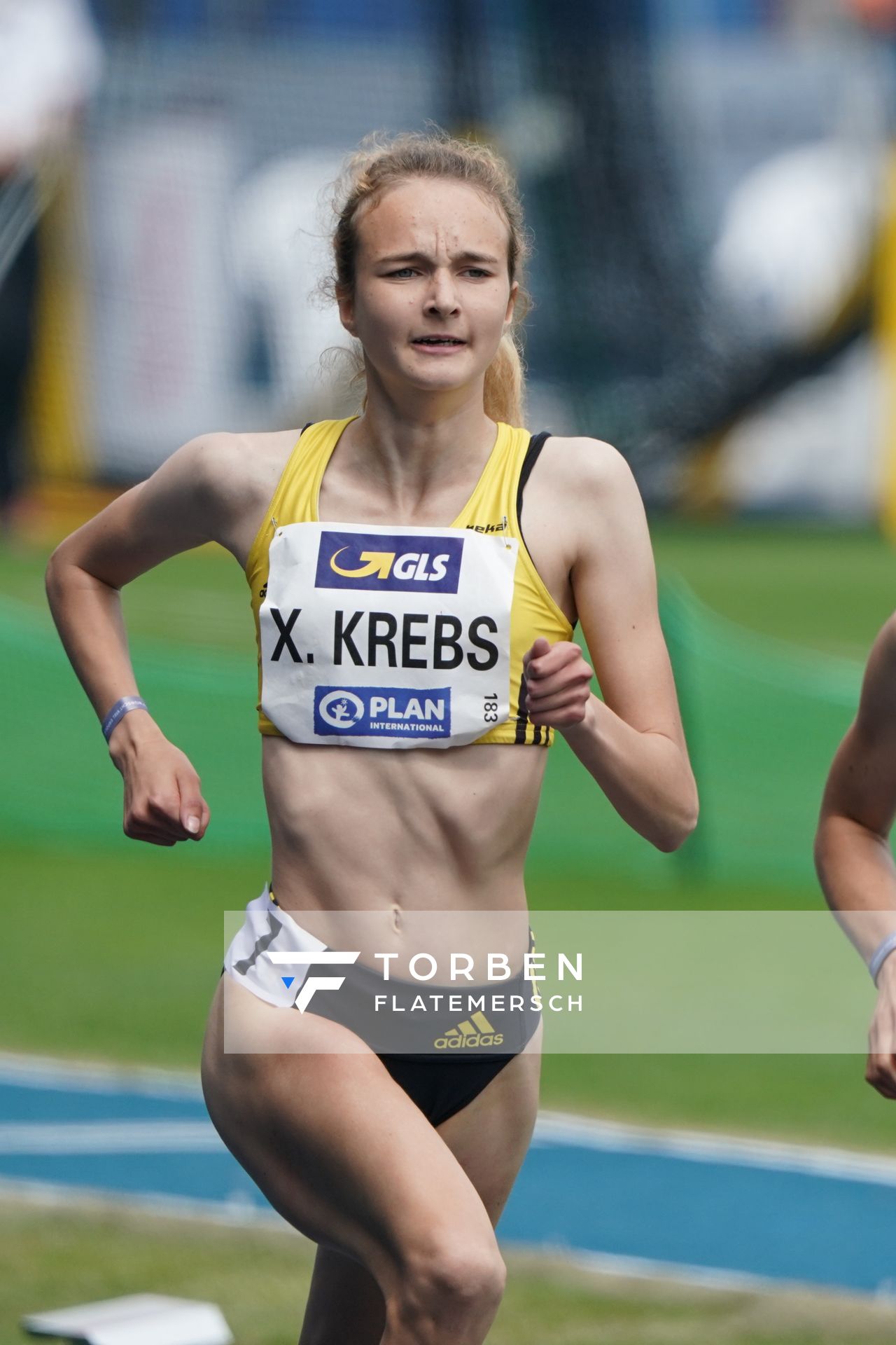 Xenia Krebs (VfL Loeningen) im 800m Vorlauf am 05.06.2021 waehrend den deutschen Leichtathletik-Meisterschaften 2021 im Eintracht-Stadion in Braunschweig