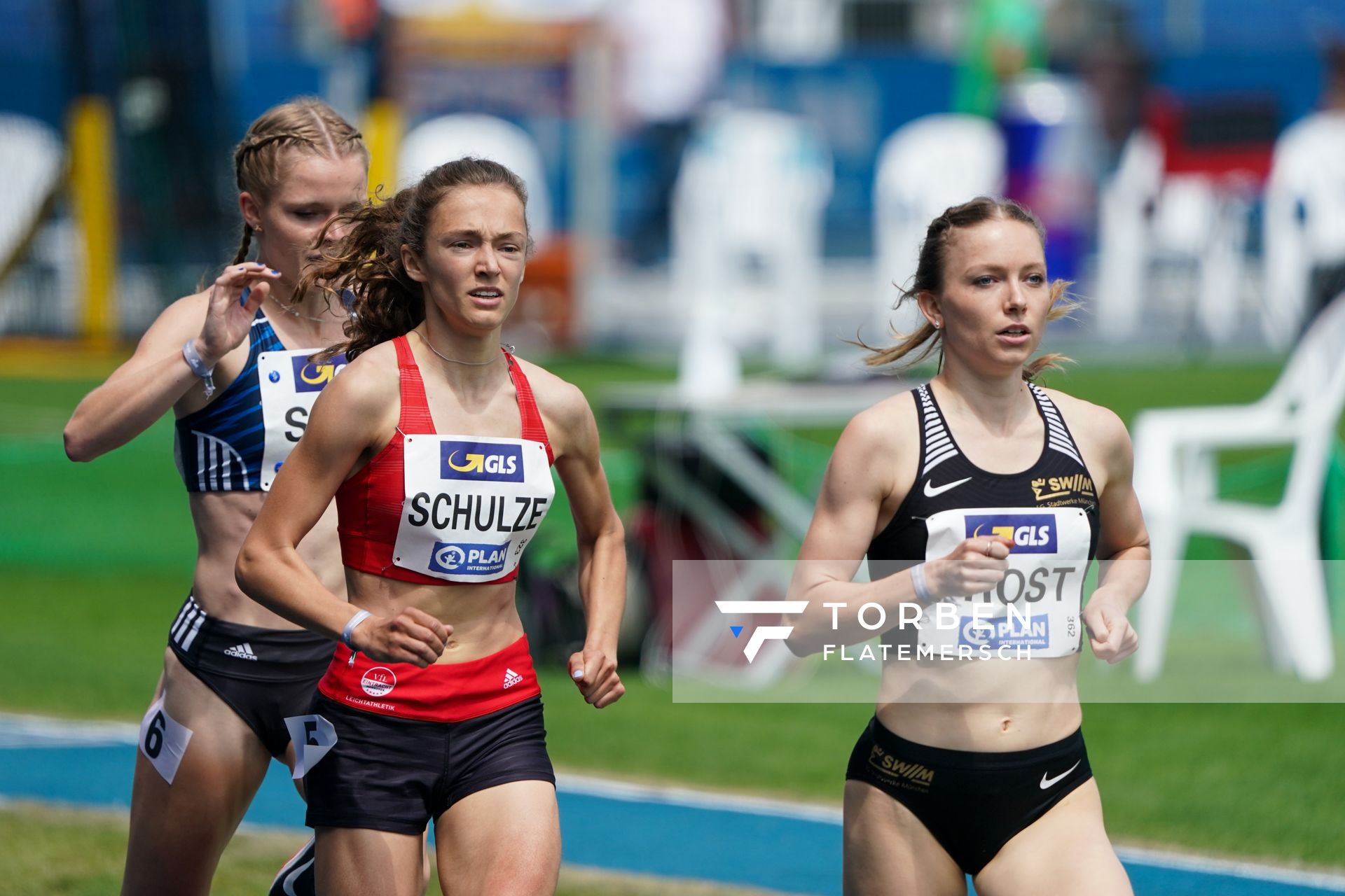 Sarah Fleur Schulze (VfL Eintracht Hannover) im 800m Vorlauf am 05.06.2021 waehrend den deutschen Leichtathletik-Meisterschaften 2021 im Eintracht-Stadion in Braunschweig