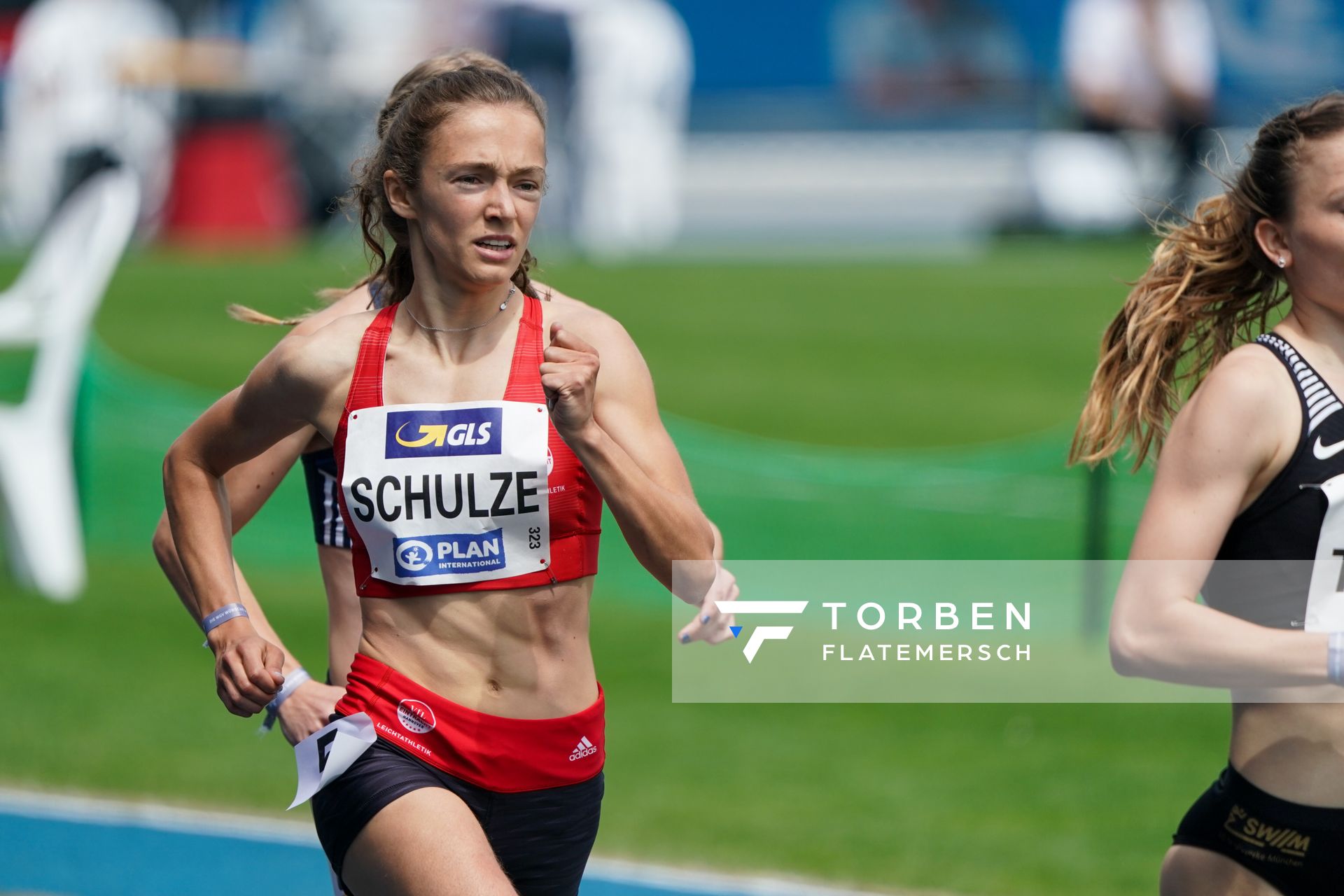 Sarah Fleur Schulze (VfL Eintracht Hannover) im 800m Vorlauf am 05.06.2021 waehrend den deutschen Leichtathletik-Meisterschaften 2021 im Eintracht-Stadion in Braunschweig