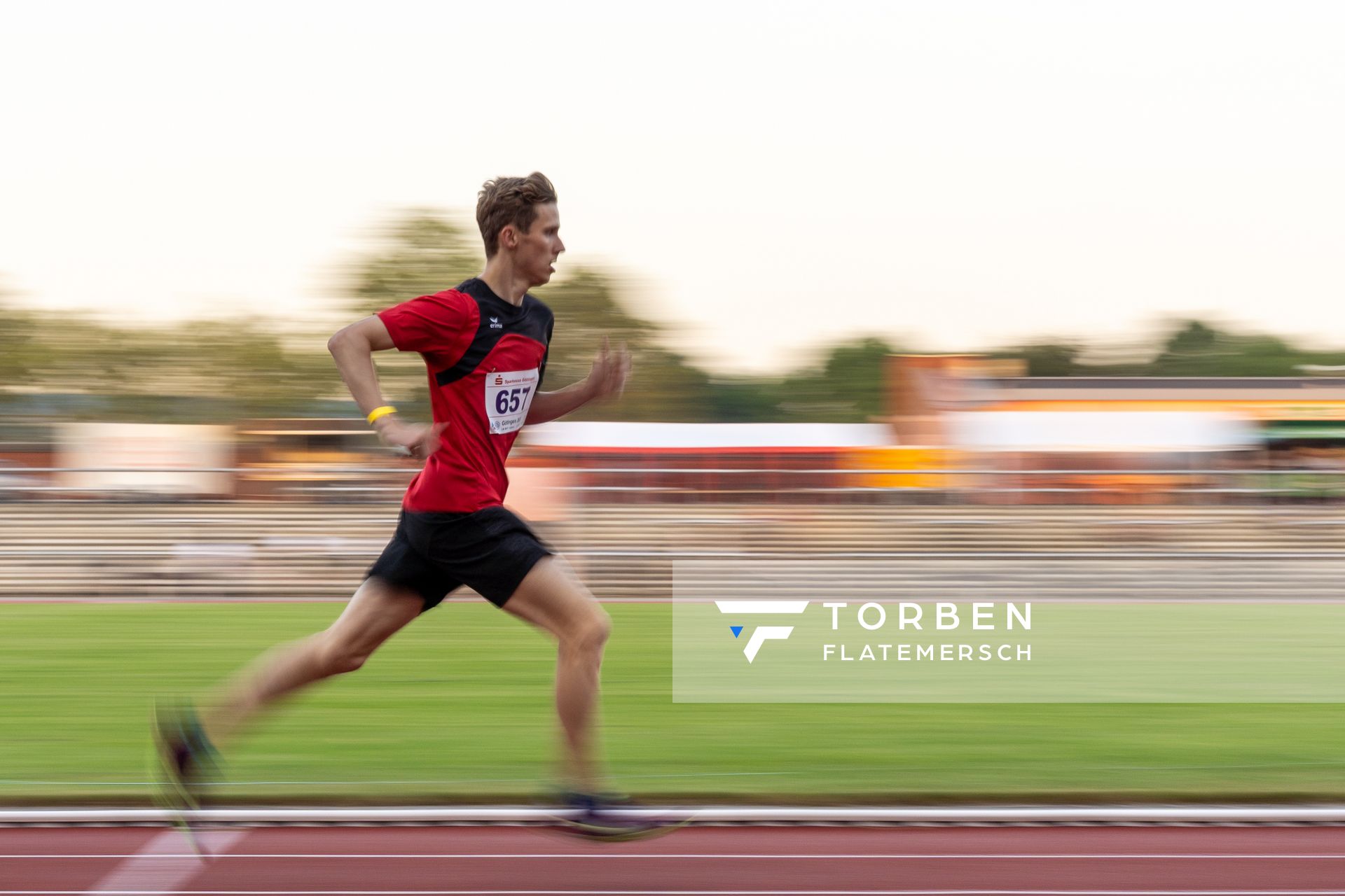 Marten Mueller (TSV Mehrum) ueber 800m am 18.06.2021 waehrend den NLV + BLV Landesmeisterschaften im Jahnstadion in Göttingen