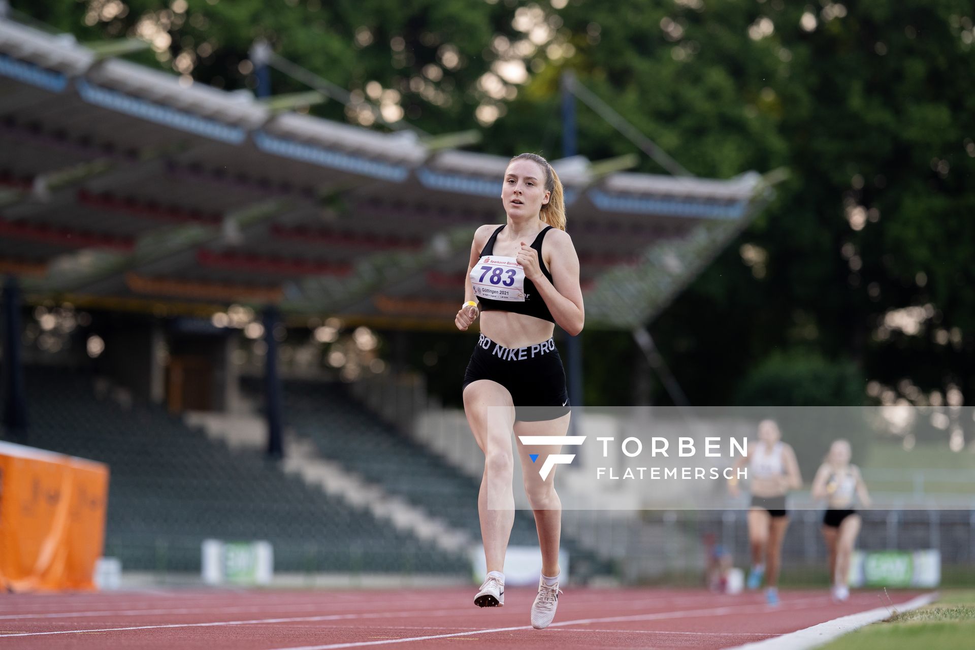 Ida Moll (VfL Germania Leer) ueber 800m am 18.06.2021 waehrend den NLV + BLV Landesmeisterschaften im Jahnstadion in Göttingen