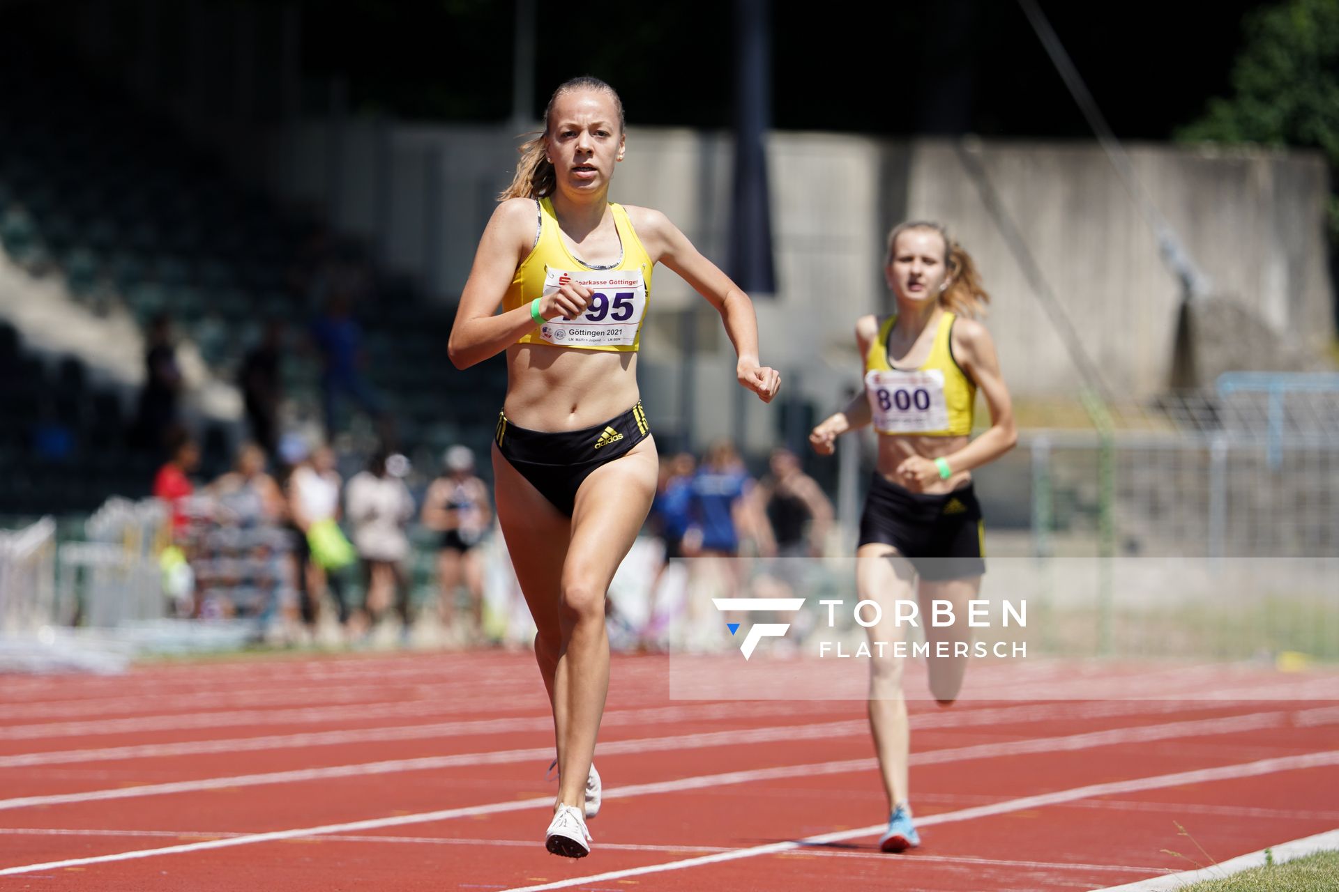 Carolin Hinrichs (VfL Loeningen) am 19.06.2021 waehrend den NLV + BLV Landesmeisterschaften im Jahnstadion in Göttingen