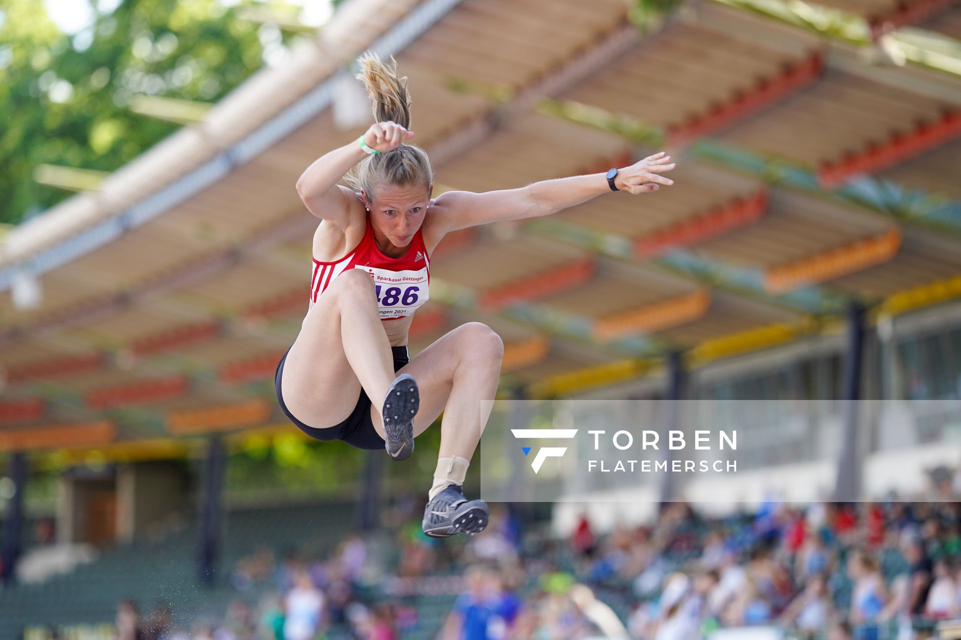 Johanna Wiele (MTV Hanstedt)  am 19.06.2021 waehrend den NLV + BLV Landesmeisterschaften im Jahnstadion in Göttingen