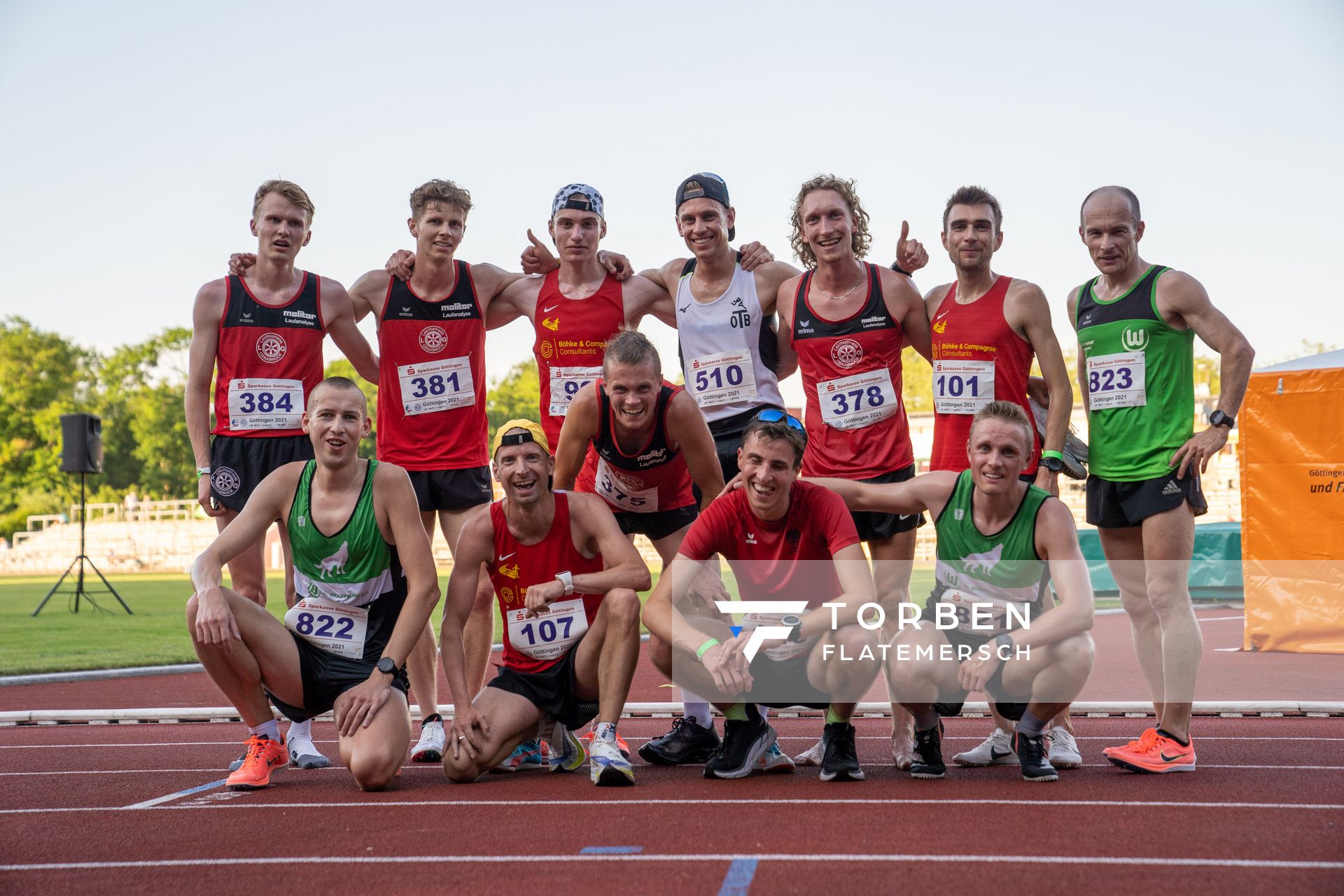 Die 5000m Laeufer: V.l.n.r.; Linus Vennemann (LG Osnabrueck), Steffen Hannich (VfL Wolfsburg), Steffen Riesenpatt (LG Osnabrueck), Dominik Schrader (Braunschweiger Laufclub), David Brecht (Braunschweiger Laufclub), Nils Huhtakangas (LG Osnabrueck), Nicolai Riechers (OTB Osnabrueck), Bastian Martschausky (DSC Oldenburg)  Felix Nadeborn (LG Osnabrueck), Mattia Guglielmi (Braunschweiger Laufclub), Marc Guenther (VfL Wolfsburg), Valentin Harwardt (VfL Wolfsburg) am 19.06.2021 waehrend den NLV + BLV Landesmeisterschaften im Jahnstadion in Göttingen