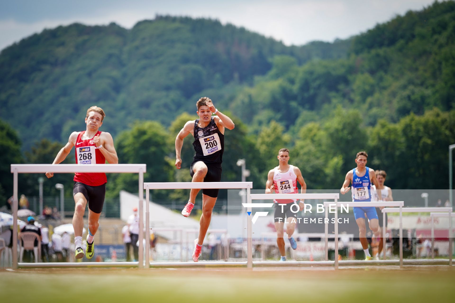 Henri Schlund (TSV Bayer 04 Leverkusen), Marcel Meyer (Hannover 96), Justus Ringel (SC Potsdam), Mateusz Lewandowski (TV Wattenscheid 01) am 26.06.2021 waehrend den deutschen U23 Leichtathletik-Meisterschaften 2021 im Stadion Oberwerth in Koblenz