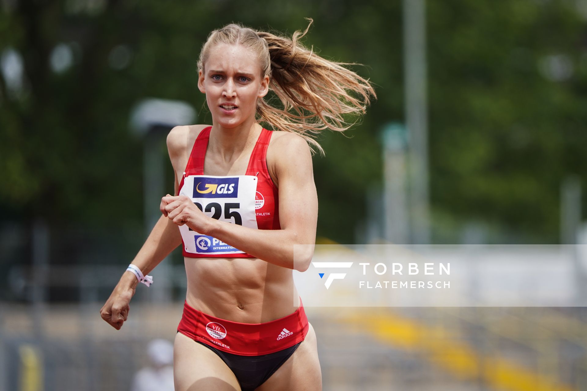 Svenja Pape (VfL Eintracht Hannover) im 400m Vorlauf am 26.06.2021 waehrend den deutschen U23 Leichtathletik-Meisterschaften 2021 im Stadion Oberwerth in Koblenz