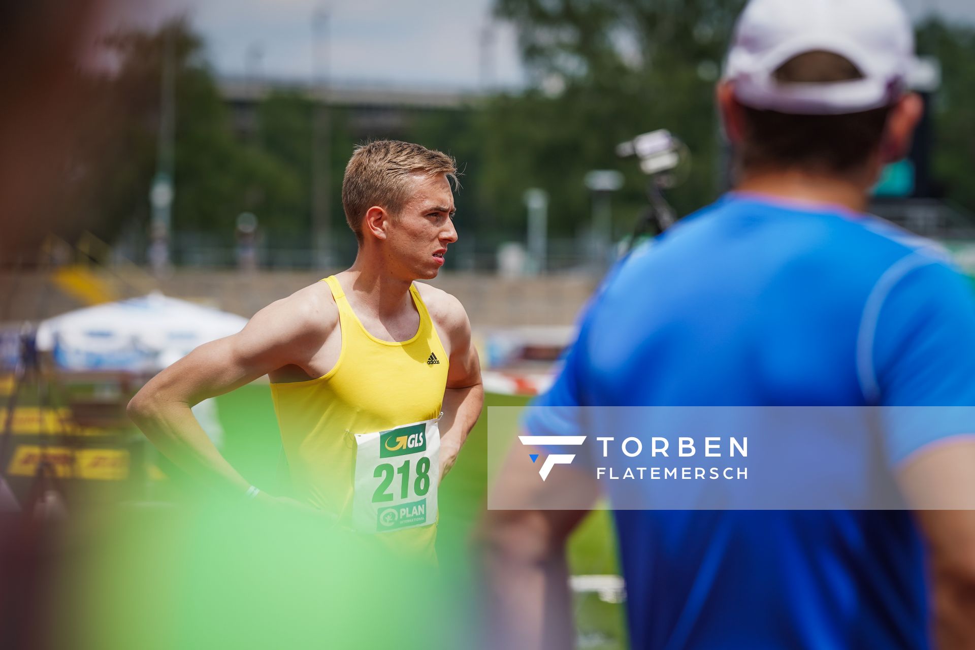 Luis Oberbeck (LG Goettingen) vor dem 400m Vorlauf am 26.06.2021 waehrend den deutschen U23 Leichtathletik-Meisterschaften 2021 im Stadion Oberwerth in Koblenz