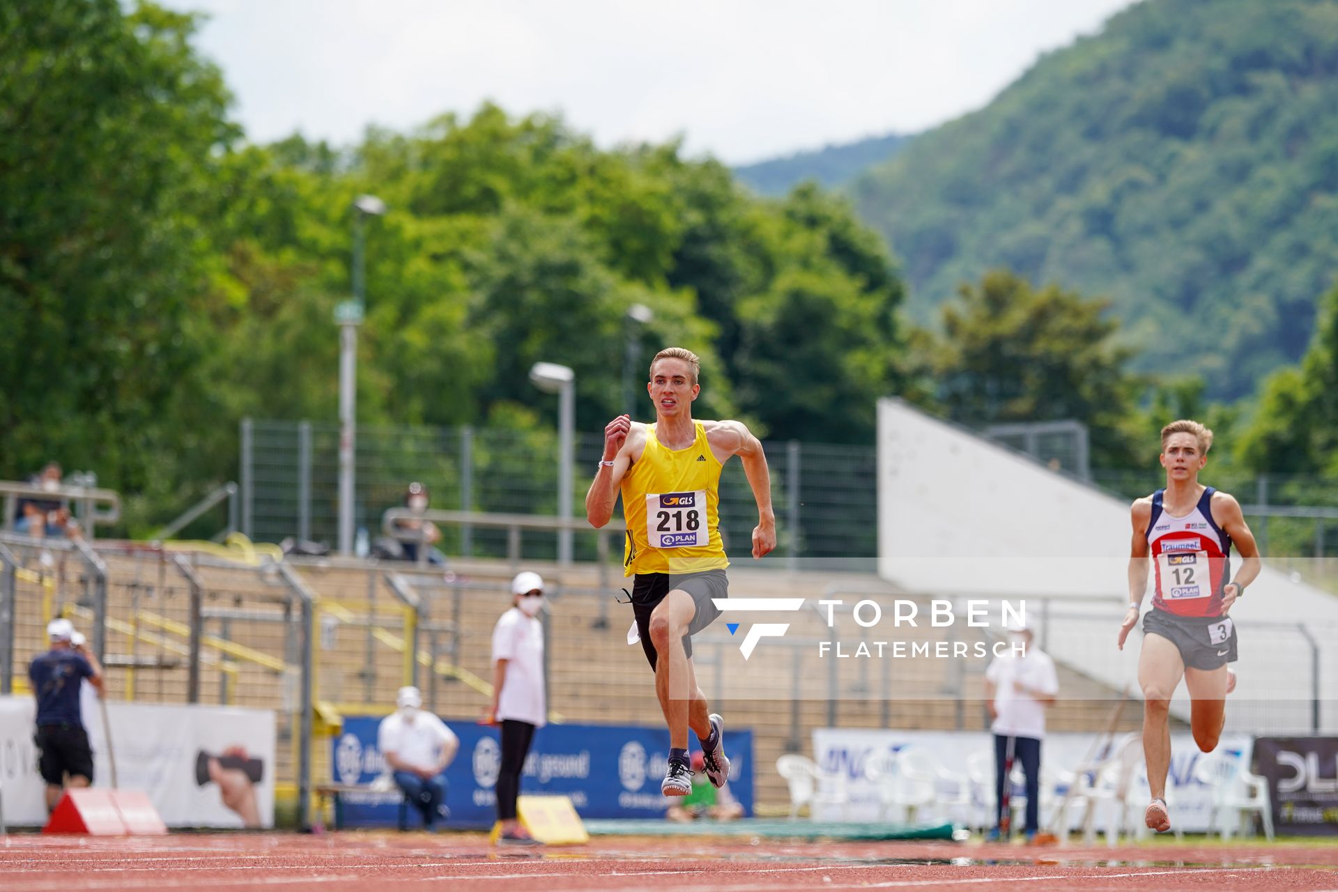 Luis Oberbeck (LG Goettingen) und Justus Baumgarten (SCL Heel Baden-Baden) im 400m Vorlauf am 26.06.2021 waehrend den deutschen U23 Leichtathletik-Meisterschaften 2021 im Stadion Oberwerth in Koblenz