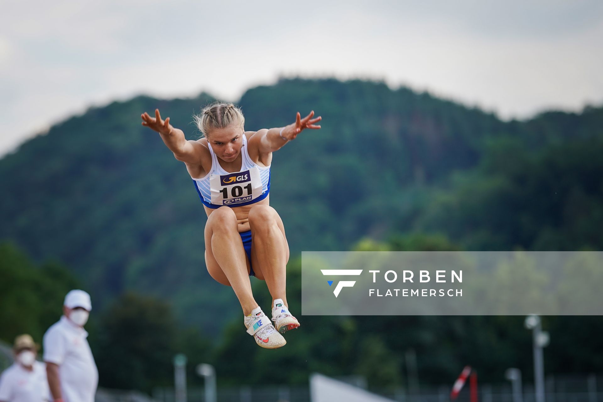 Mara Haeusler (1. LAV Rostock) im Dreisprung am 26.06.2021 waehrend den deutschen U23 Leichtathletik-Meisterschaften 2021 im Stadion Oberwerth in Koblenz