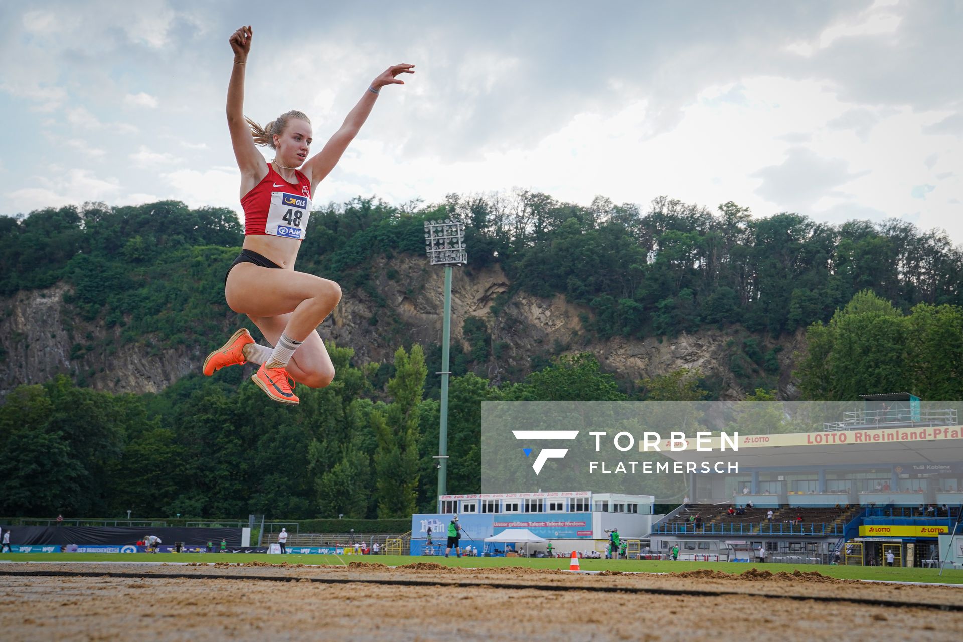 Imke Daalmann (TSV Bayer 04 Leverkusen) im Dreisprung am 26.06.2021 waehrend den deutschen U23 Leichtathletik-Meisterschaften 2021 im Stadion Oberwerth in Koblenz