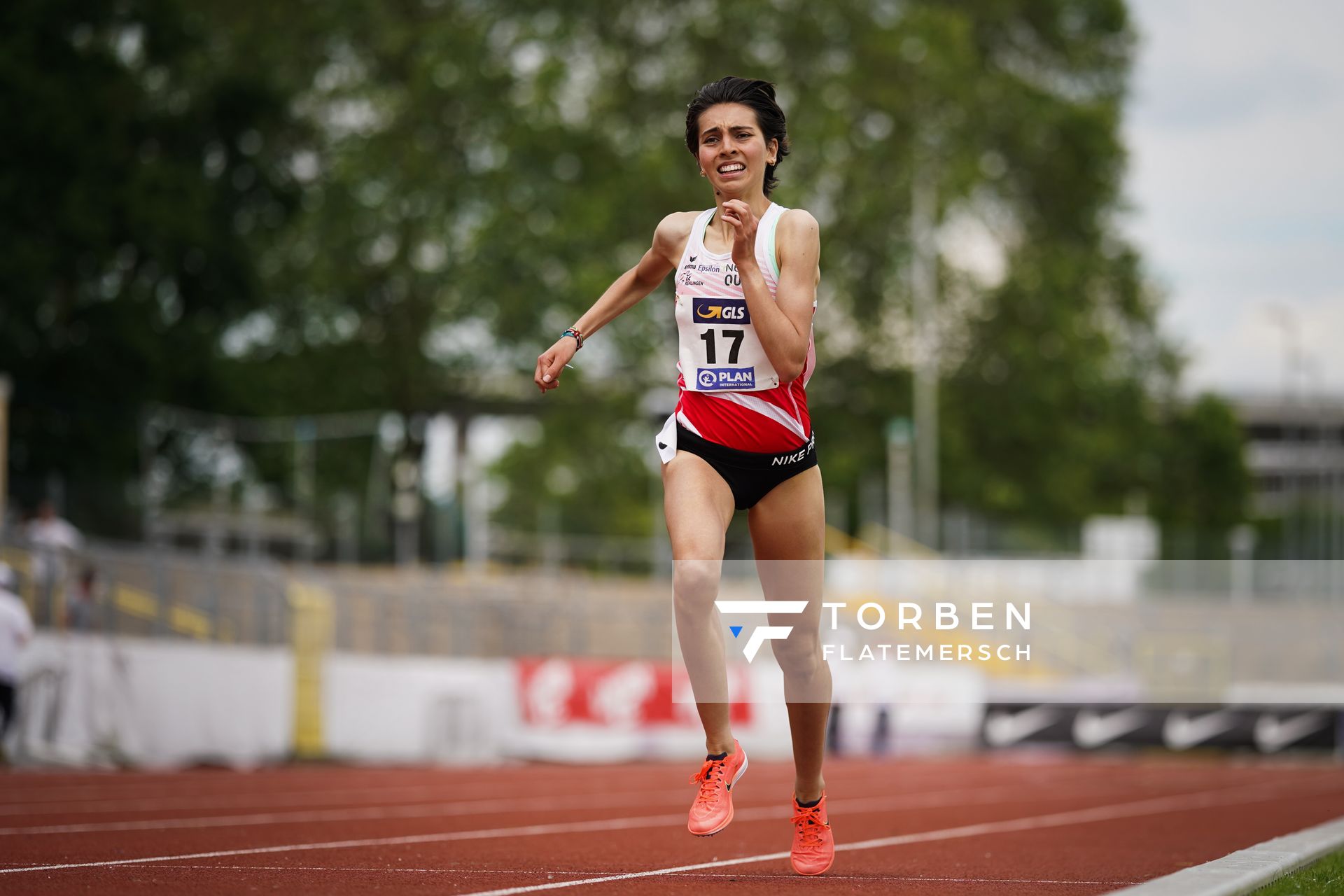 Sara Benfares (LC Rehlingen) im 1500m Finale am 27.06.2021 waehrend den deutschen U23 Leichtathletik-Meisterschaften 2021 im Stadion Oberwerth in Koblenz