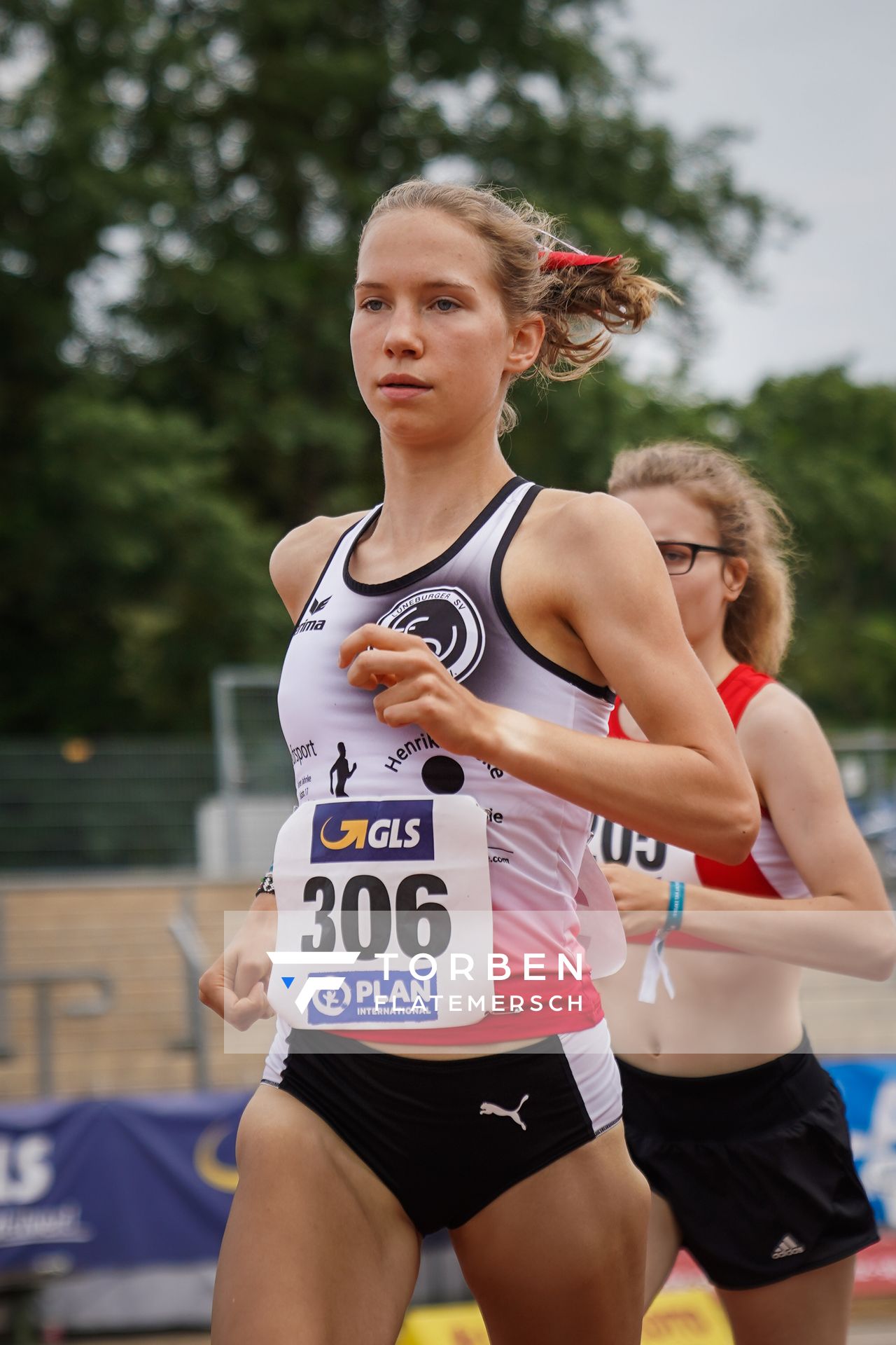 Svea Timm (Lueneburger SV) ueber 5000m am 27.06.2021 waehrend den deutschen U23 Leichtathletik-Meisterschaften 2021 im Stadion Oberwerth in Koblenz